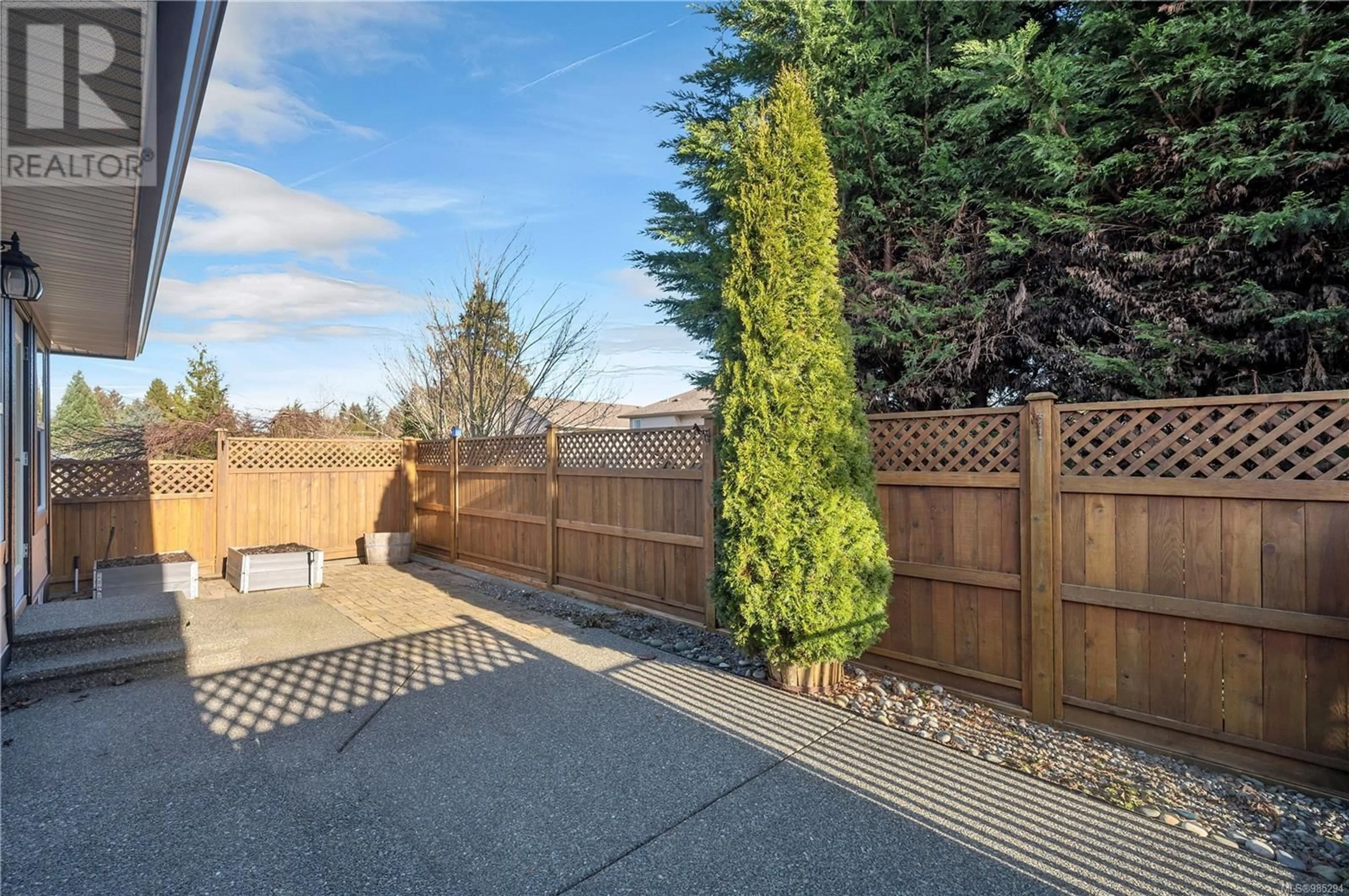 Patio, street for 10 611 Hilchey Rd, Campbell River British Columbia V9W0A2