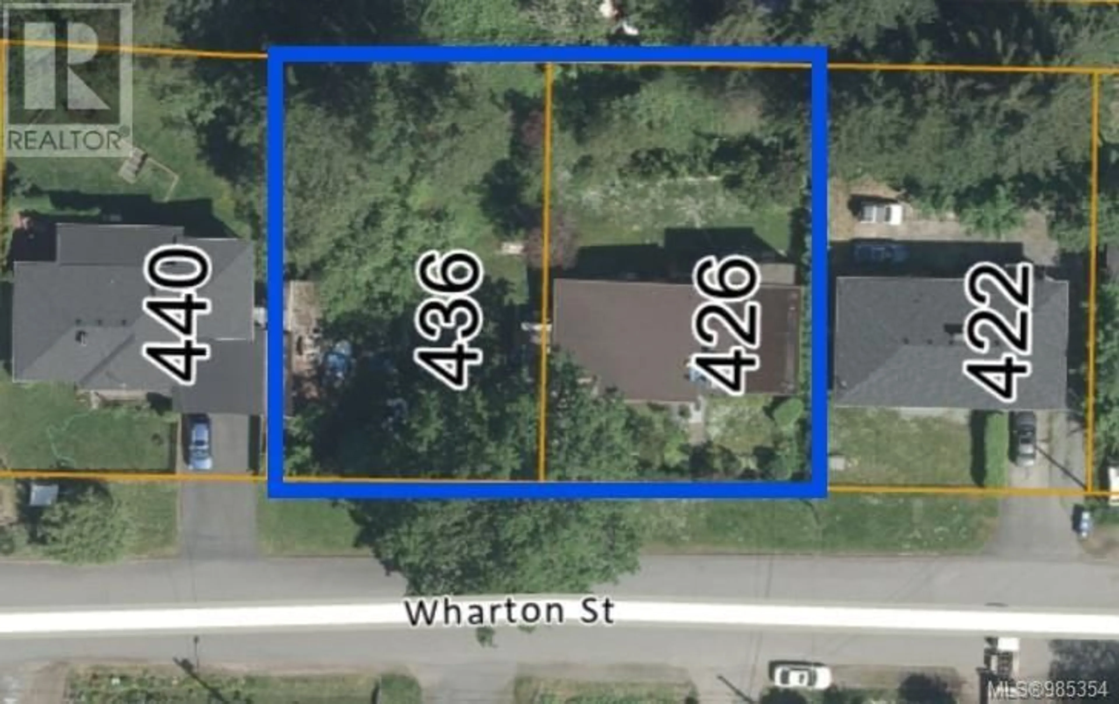 A pic from outside/outdoor area/front of a property/back of a property/a pic from drone, unknown for 426/436 Wharton St, Nanaimo British Columbia V9R1W4