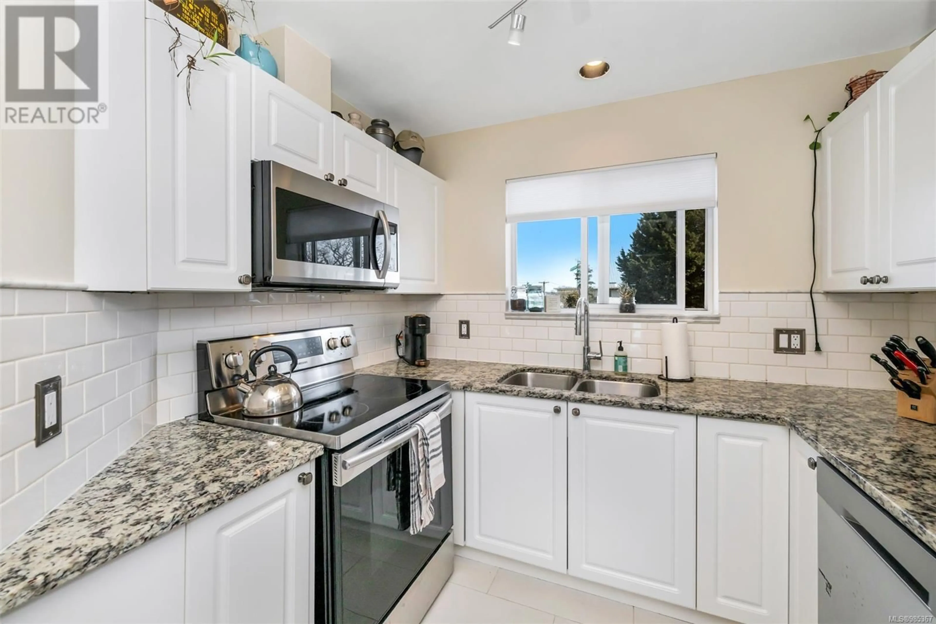 Standard kitchen, ceramic/tile floor for 301 873 Esquimalt Rd, Esquimalt British Columbia V9A3M5