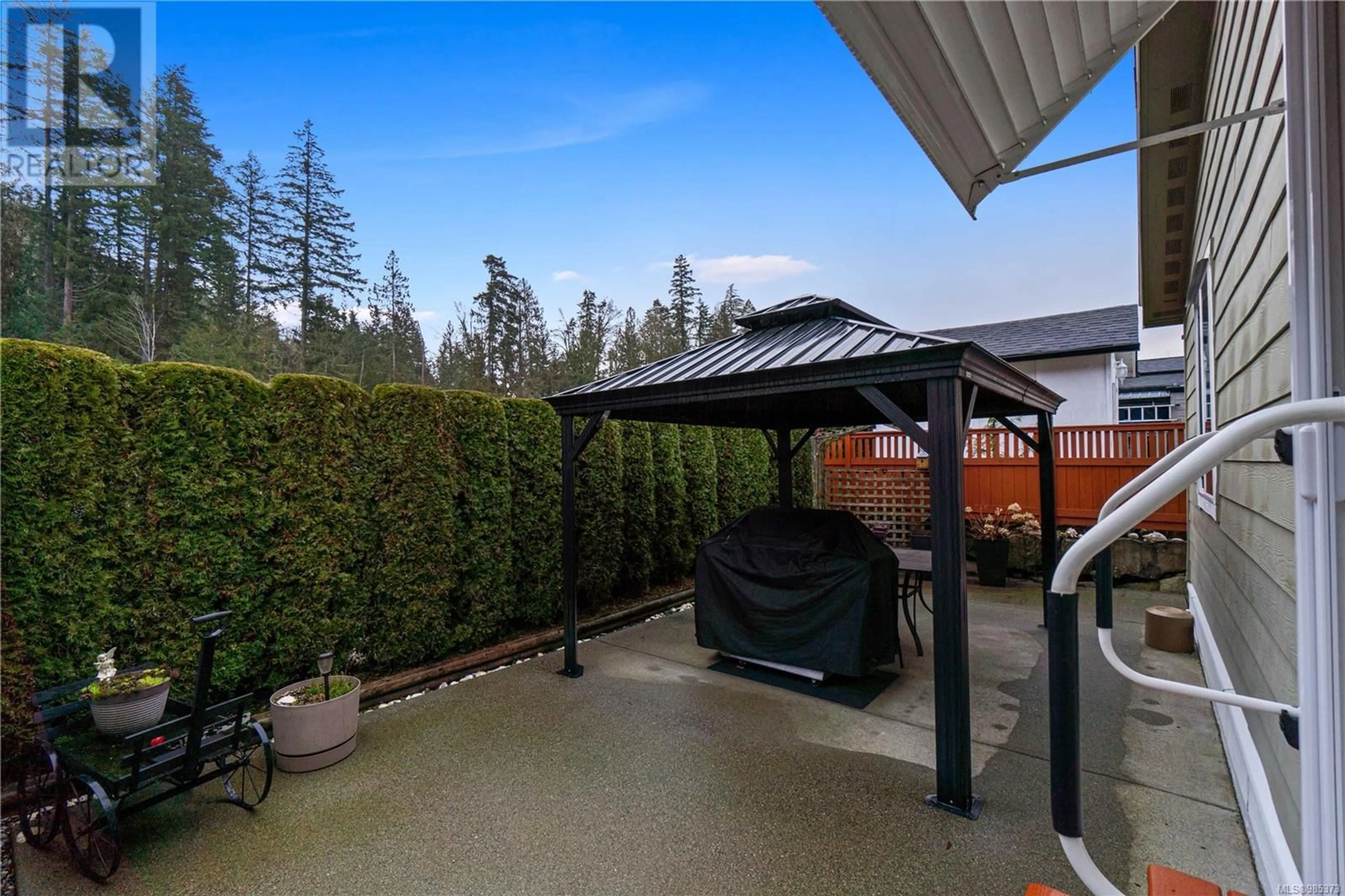 Patio, mountain view for 11 525 Jim Cram Dr N, Ladysmith British Columbia V9G0A5