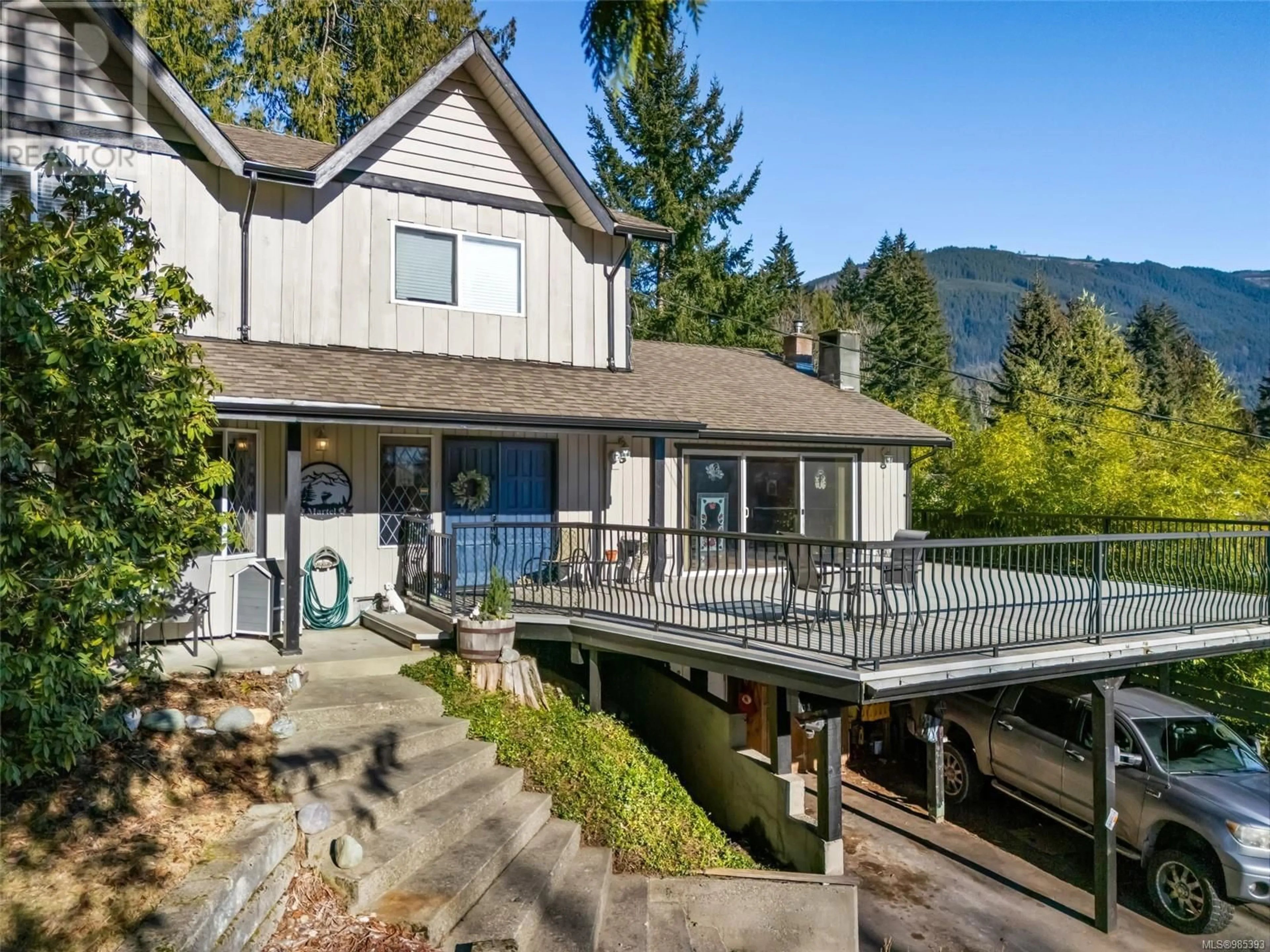 Home with vinyl exterior material, water/lake/river/ocean view for 31 Savoy Rd, Lake Cowichan British Columbia V0R2G0