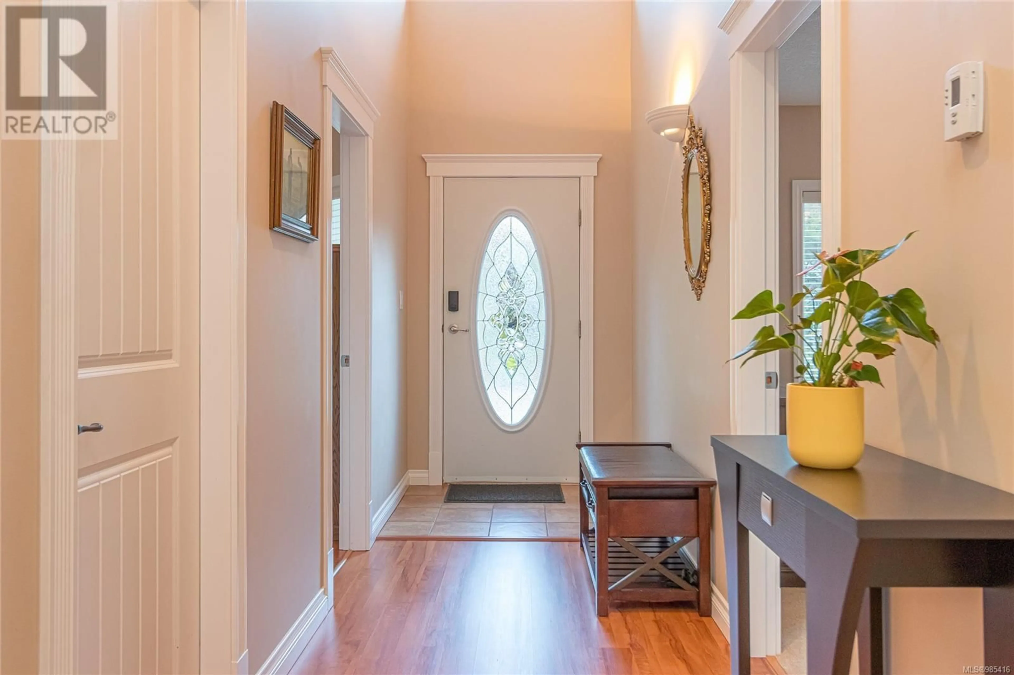 Indoor entryway for 53 1150 Walkem Rd, Ladysmith British Columbia V9G1S1