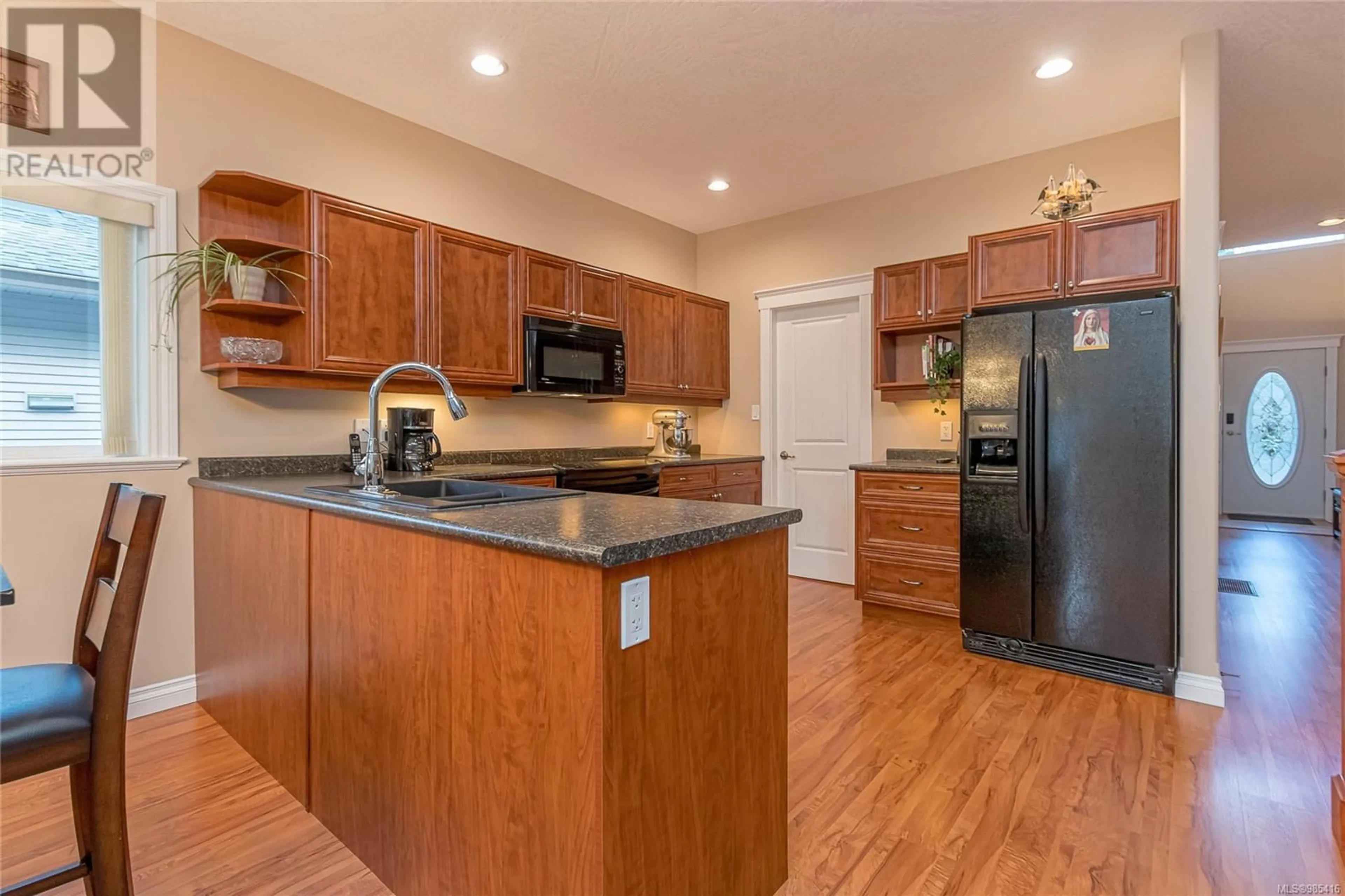 Open concept kitchen, unknown for 53 1150 Walkem Rd, Ladysmith British Columbia V9G1S1