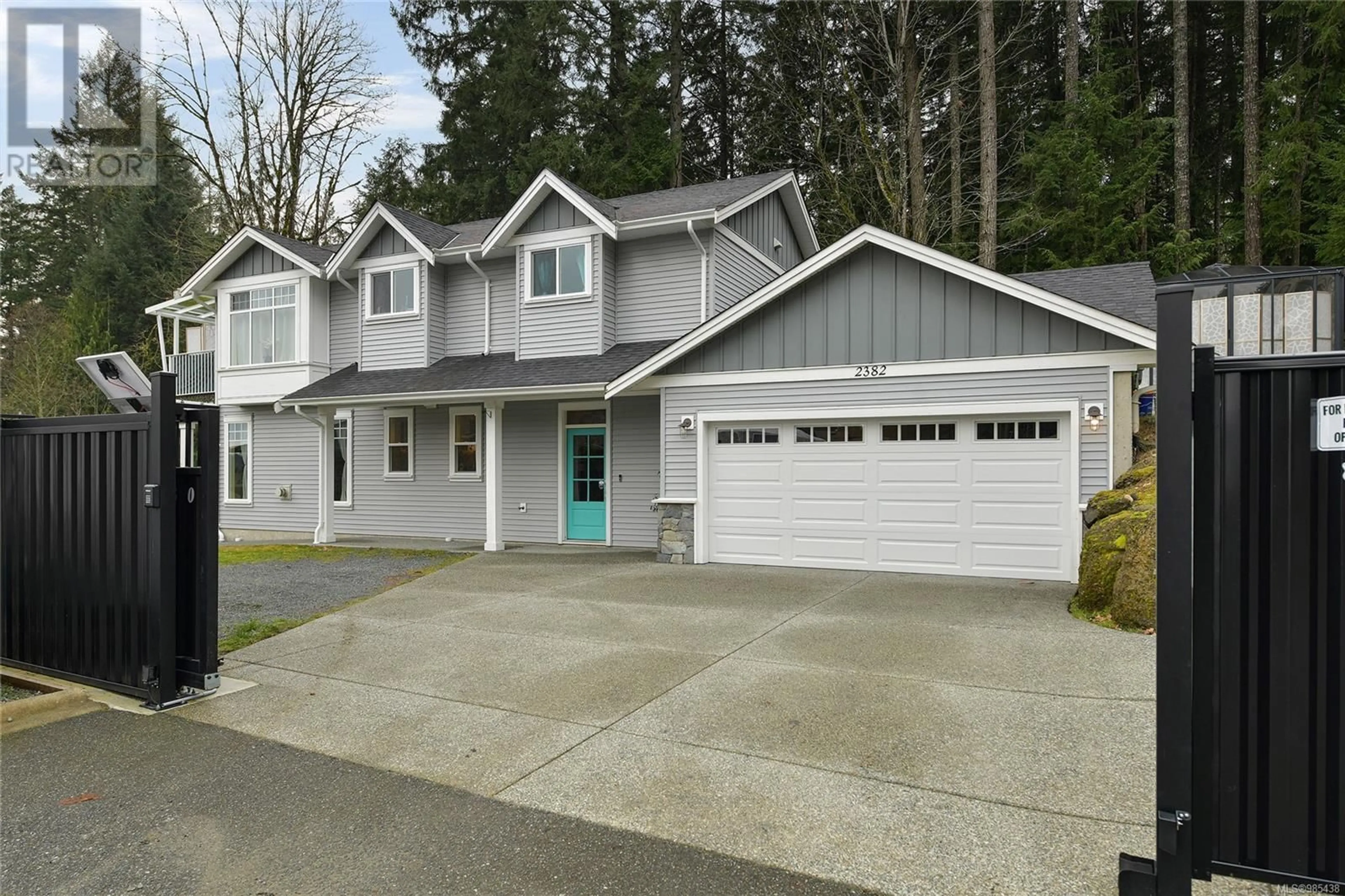 Home with vinyl exterior material, street for 2382/2380 EXTENSION Rd, Nanaimo British Columbia V9X0A9