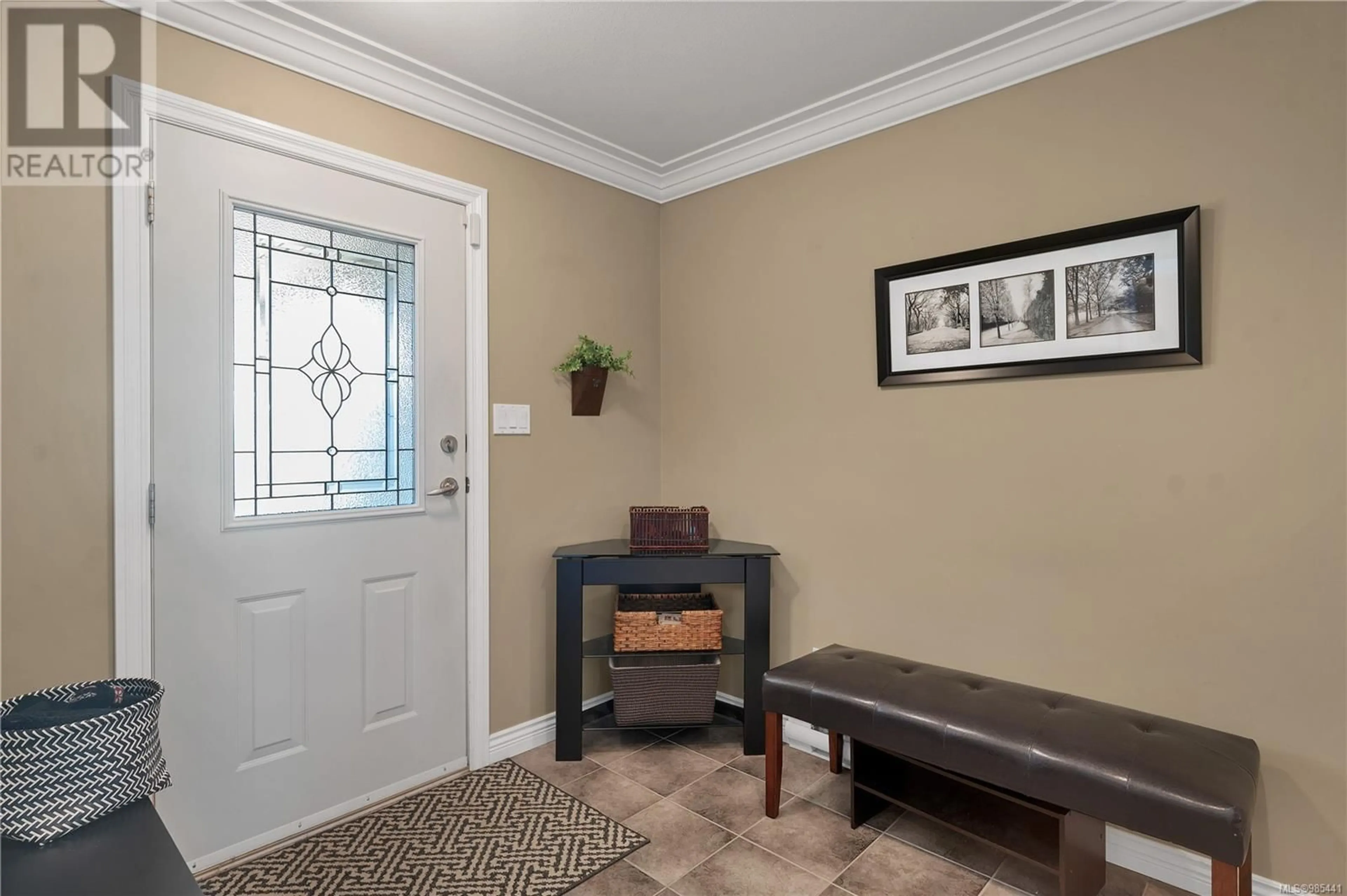 Indoor entryway for 276 River City Lane, Campbell River British Columbia V9W8H2