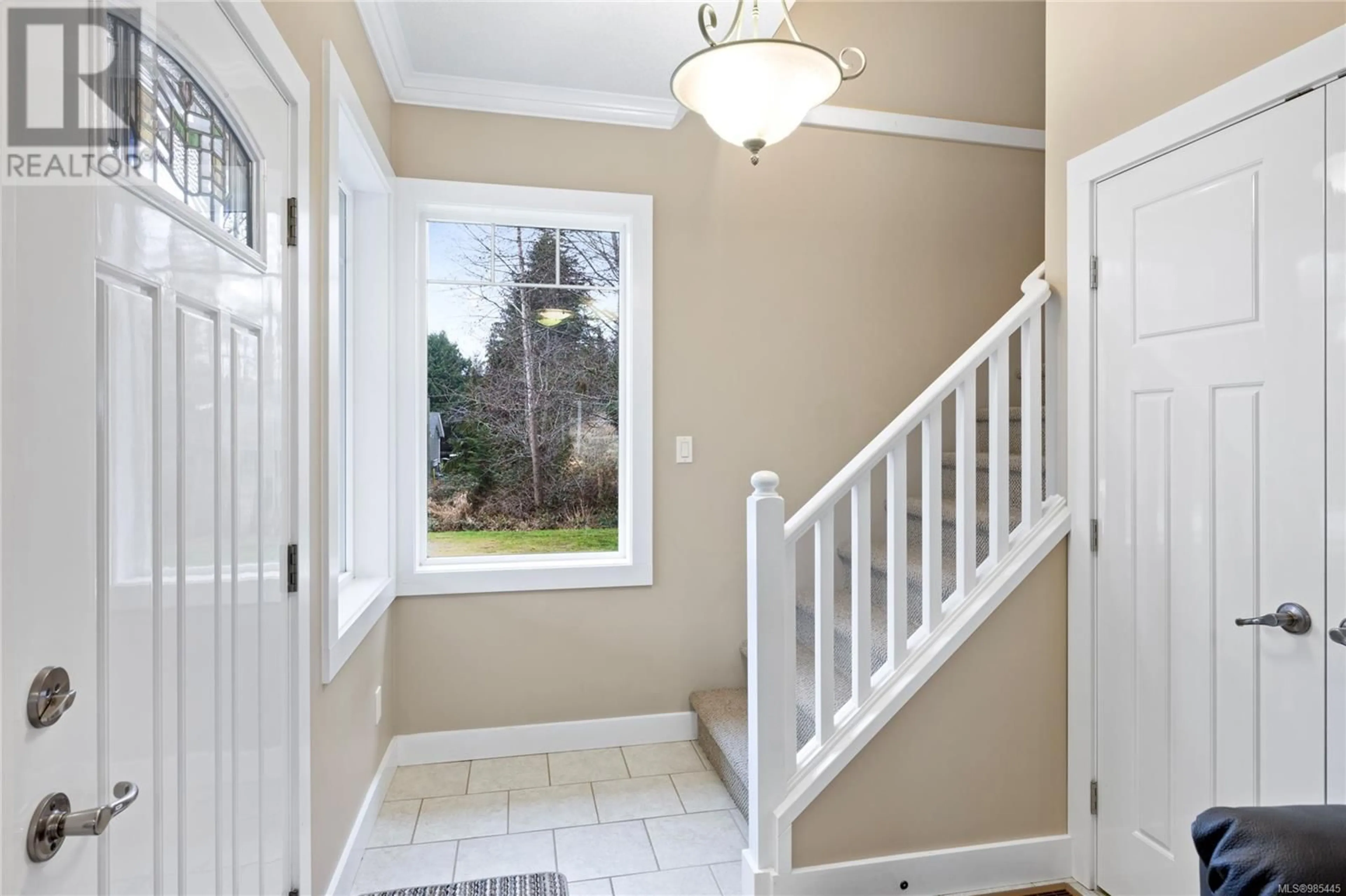 Indoor entryway for 5271 Forrest Rd, Port Alberni British Columbia V9Y7A9