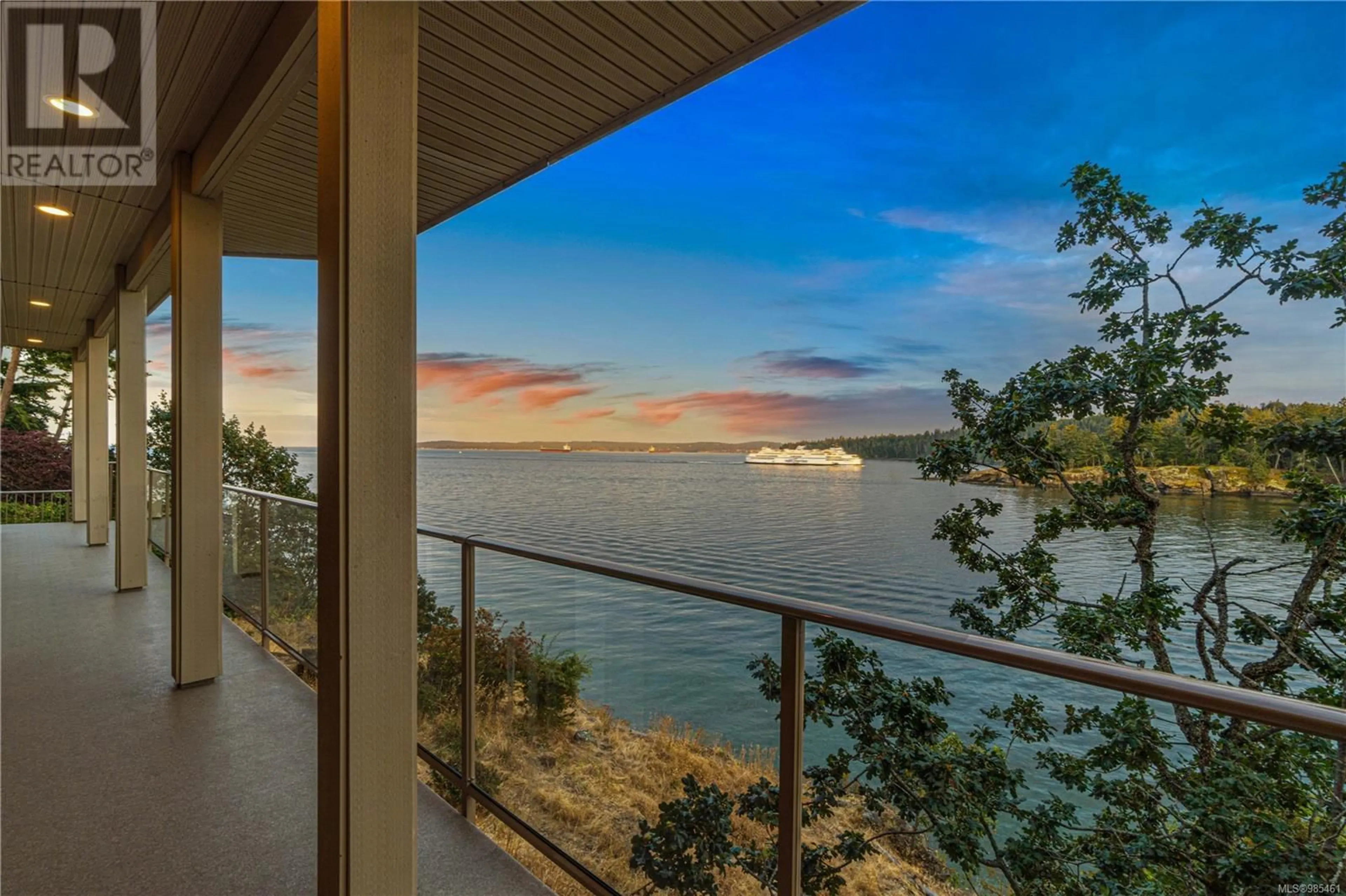 Balcony in the apartment, water/lake/river/ocean view for 3340 Stephenson Point Rd, Nanaimo British Columbia V9T1K2