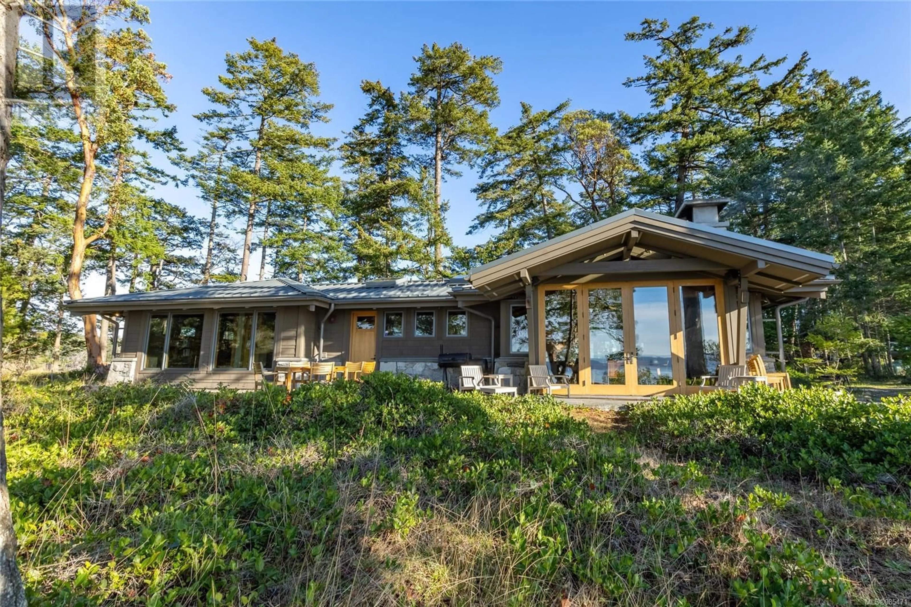 Patio, unknown for 105 Church Bay Rd, Saturna Island British Columbia V0N2Y0