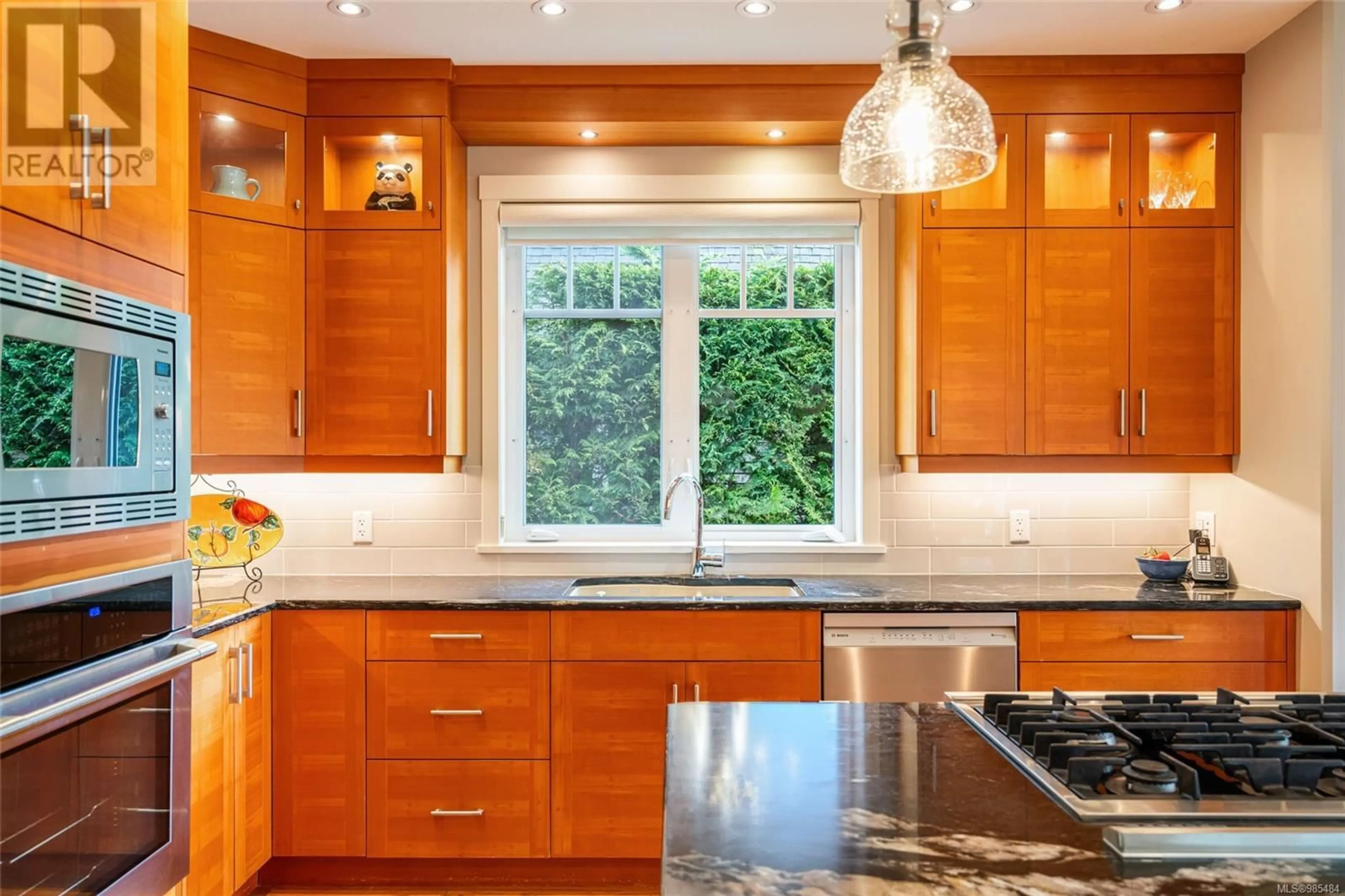 Contemporary kitchen, unknown for 806 Bluffs Dr, Qualicum Beach British Columbia V9K0A2