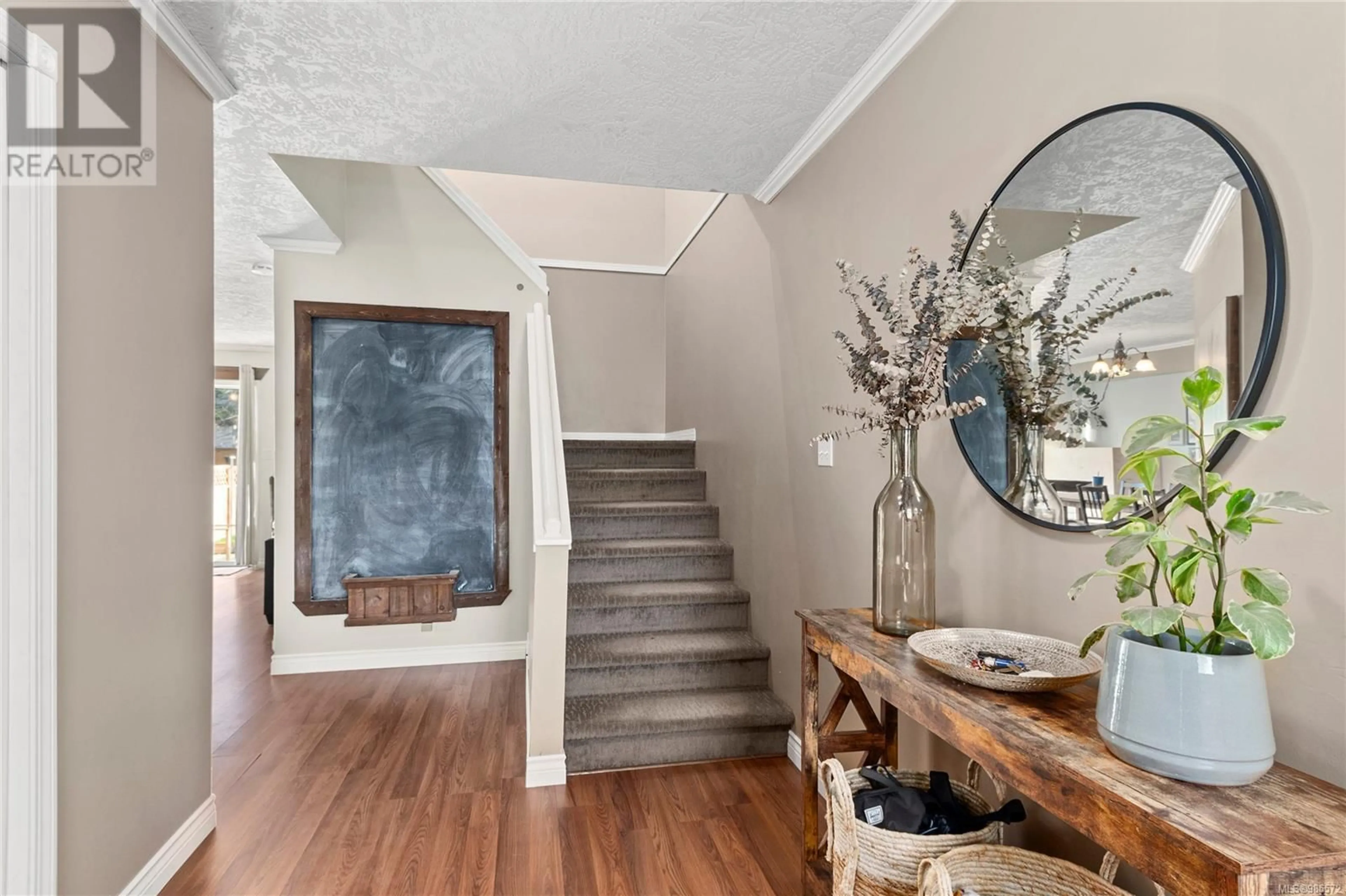 Indoor entryway for B 2790 Myra Pl, Courtenay British Columbia V9N8S6