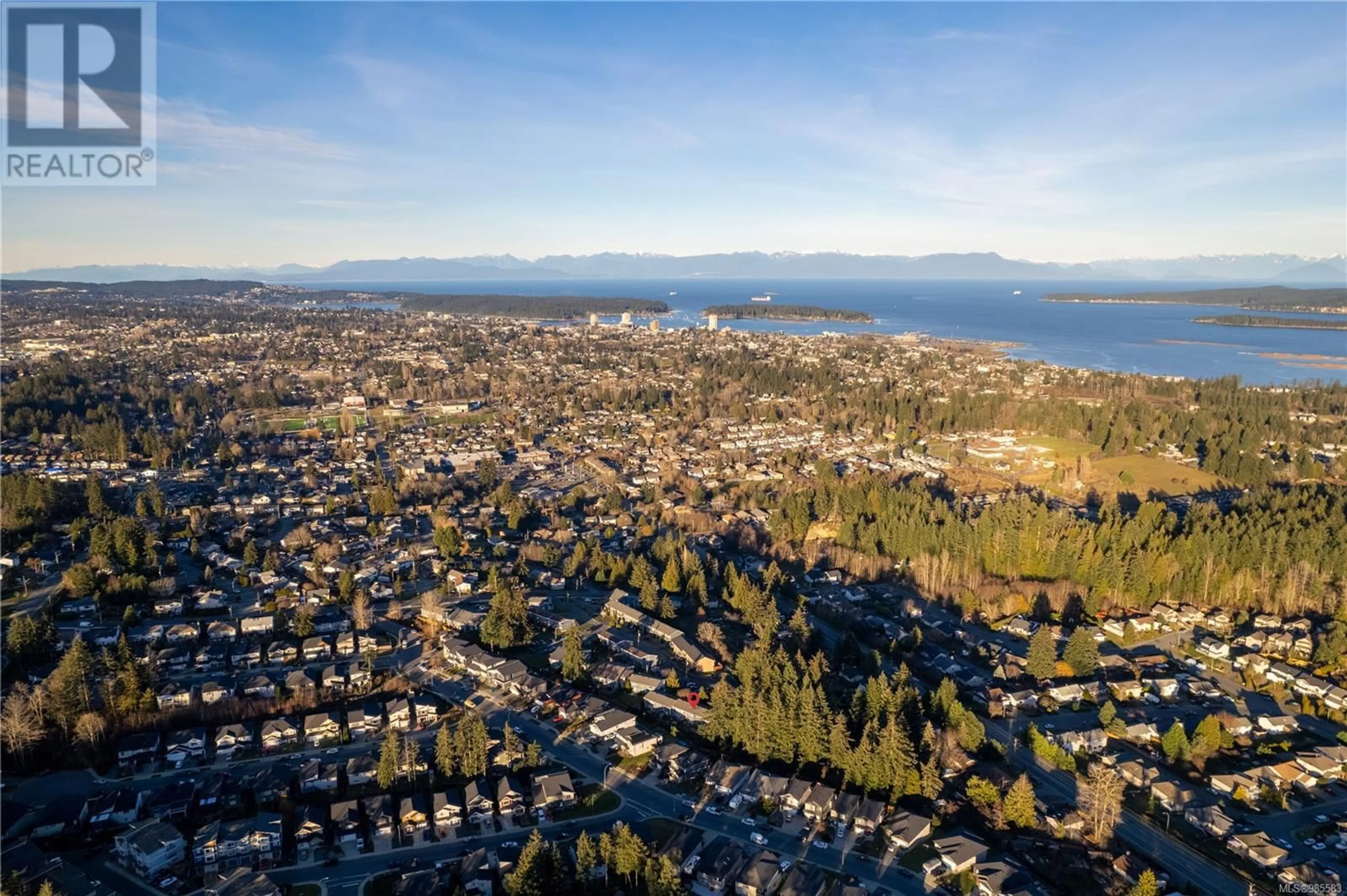 A pic from outside/outdoor area/front of a property/back of a property/a pic from drone, water/lake/river/ocean view for 53 507 9th St, Nanaimo British Columbia V9R1A8