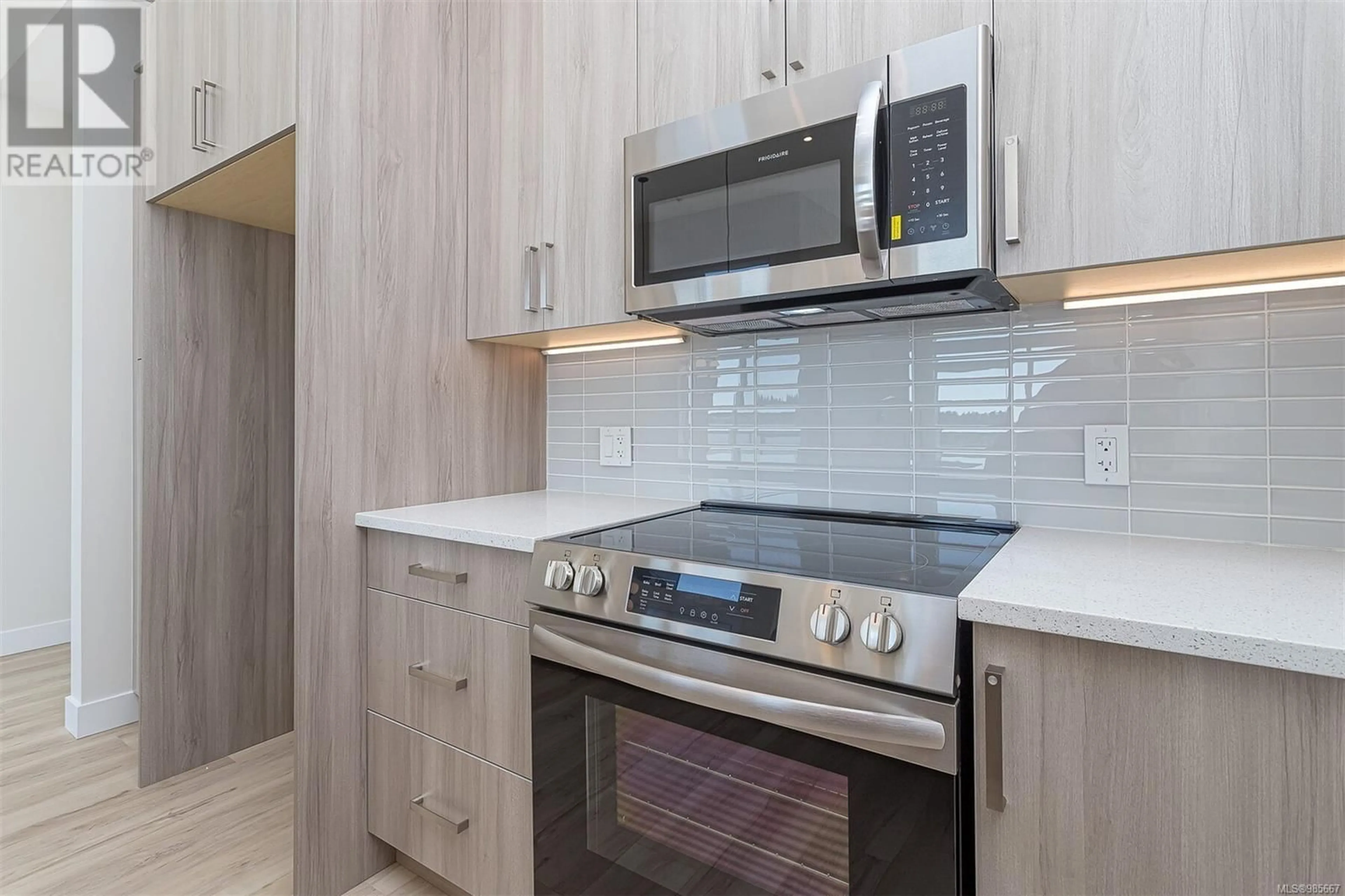 Standard kitchen, unknown for 203 - 924 JENKINS AVENUE, Langford British Columbia V9B2N7