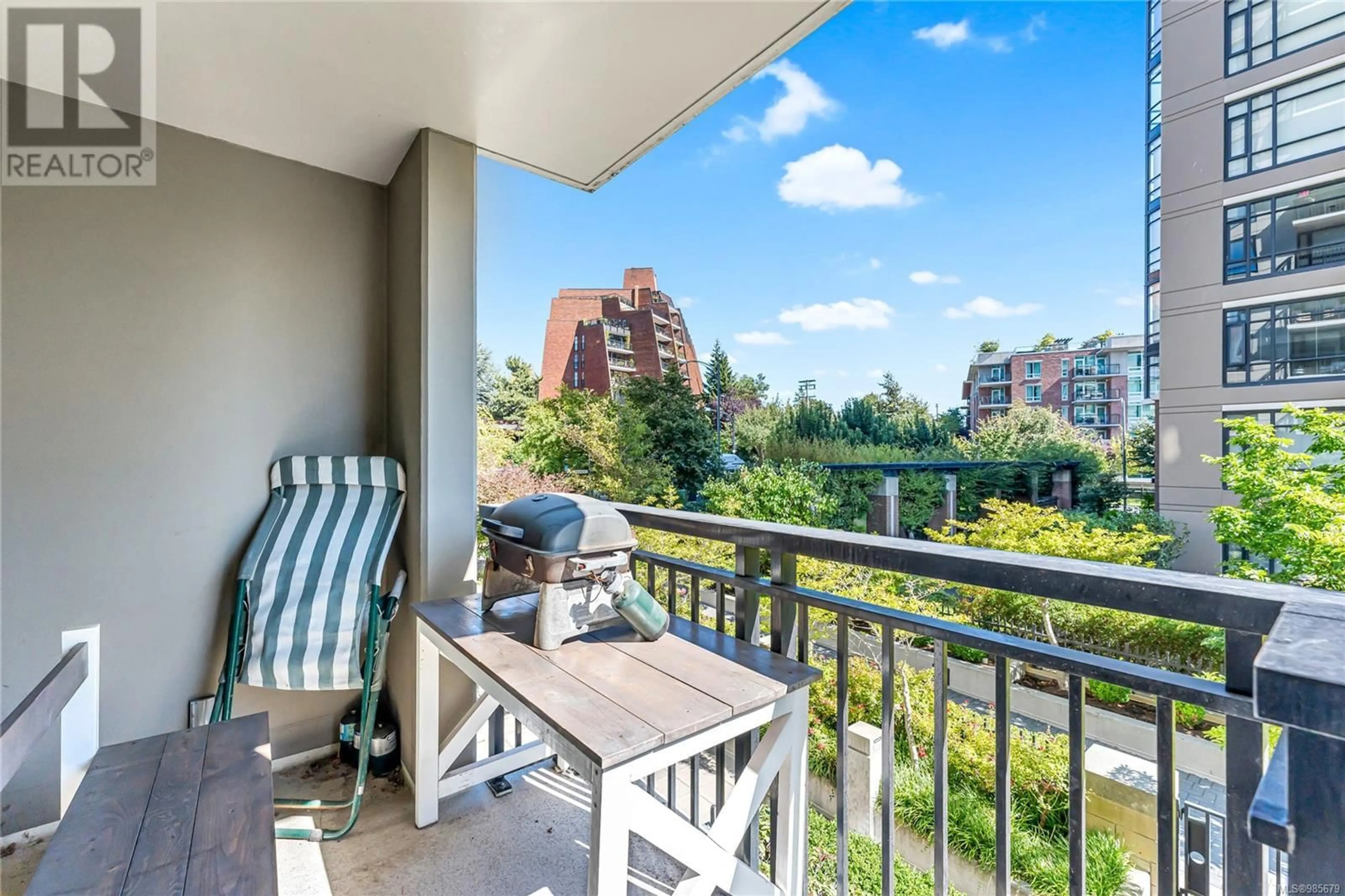 Balcony in the apartment, water/lake/river/ocean view for 206 751 Fairfield Rd, Victoria British Columbia V8S4G3