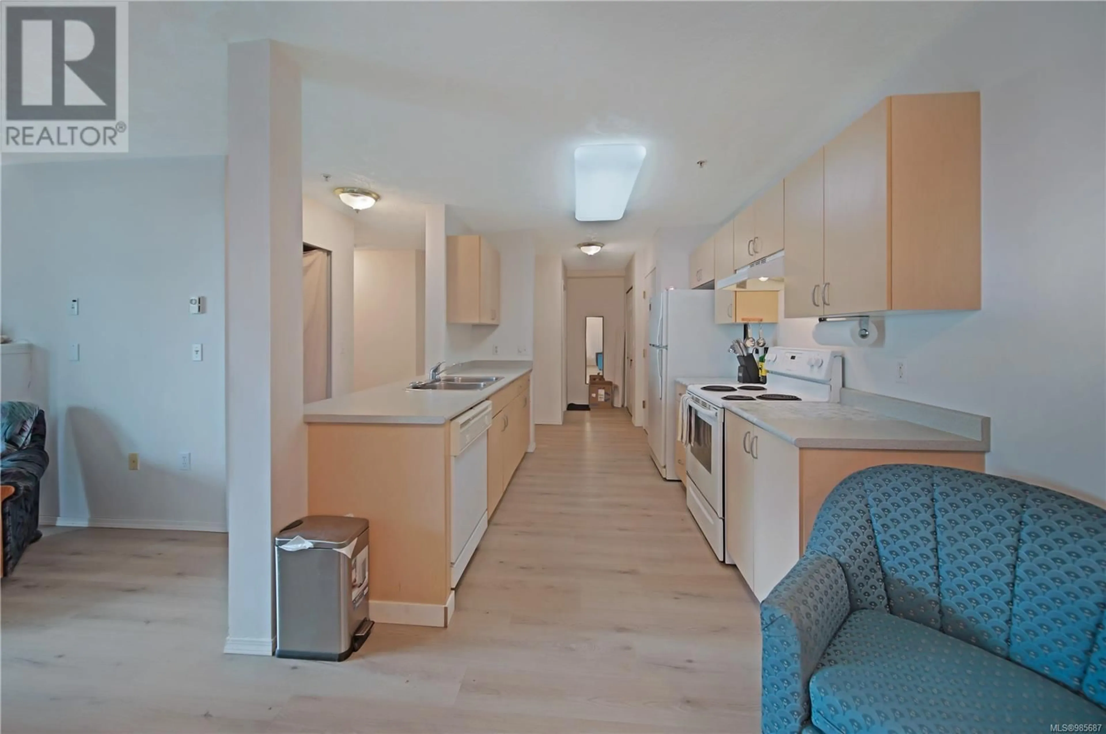 Kitchen with laundary machines, unknown for 110 - 3855 11TH AVENUE, Port Alberni British Columbia V9Y4Z2