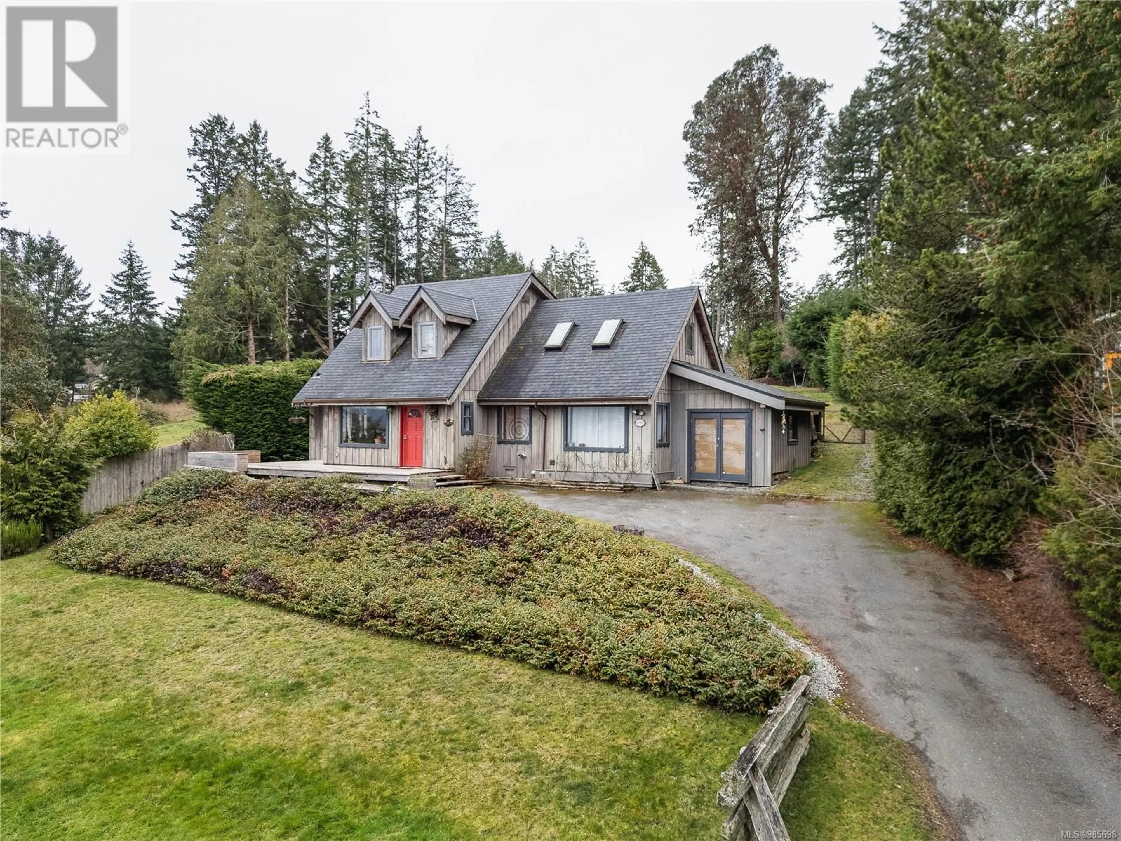 A pic from outside/outdoor area/front of a property/back of a property/a pic from drone, street for 970 WALKERS HOOK ROAD, Salt Spring British Columbia V8K1B5