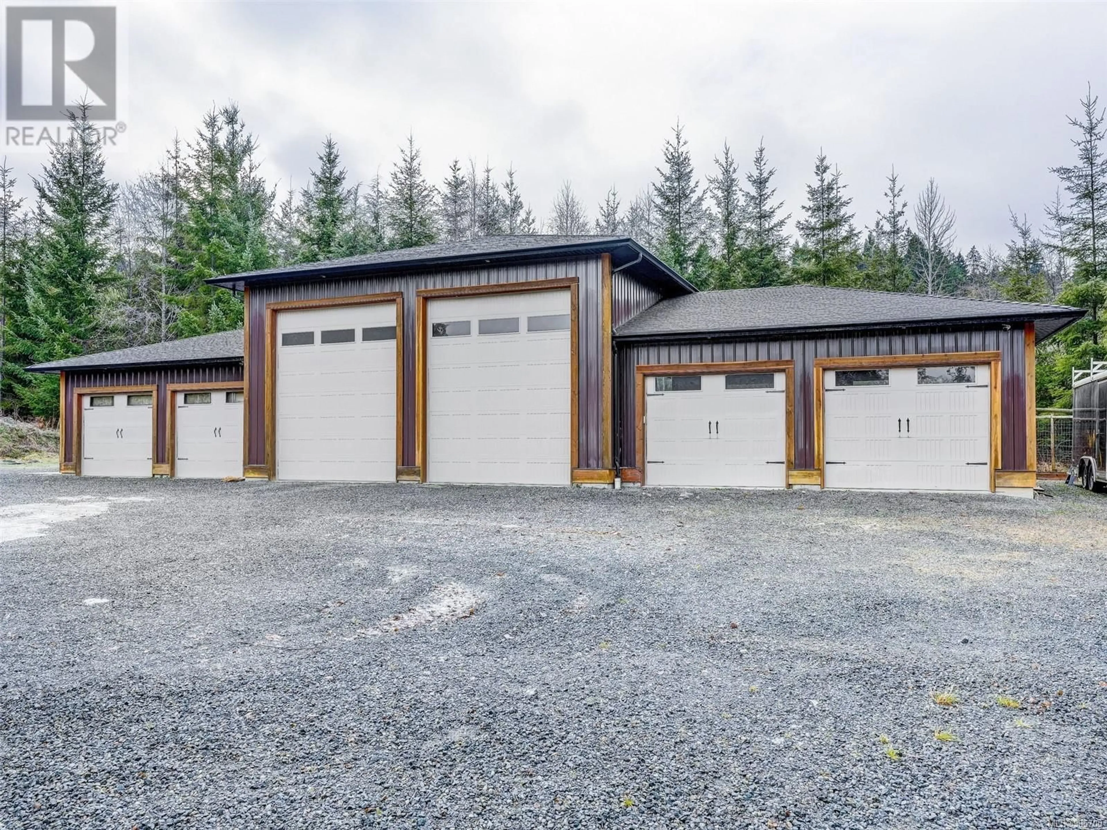 Indoor garage for 2640 Timber Ridge Rd, Shawnigan Lake British Columbia V8H2E4