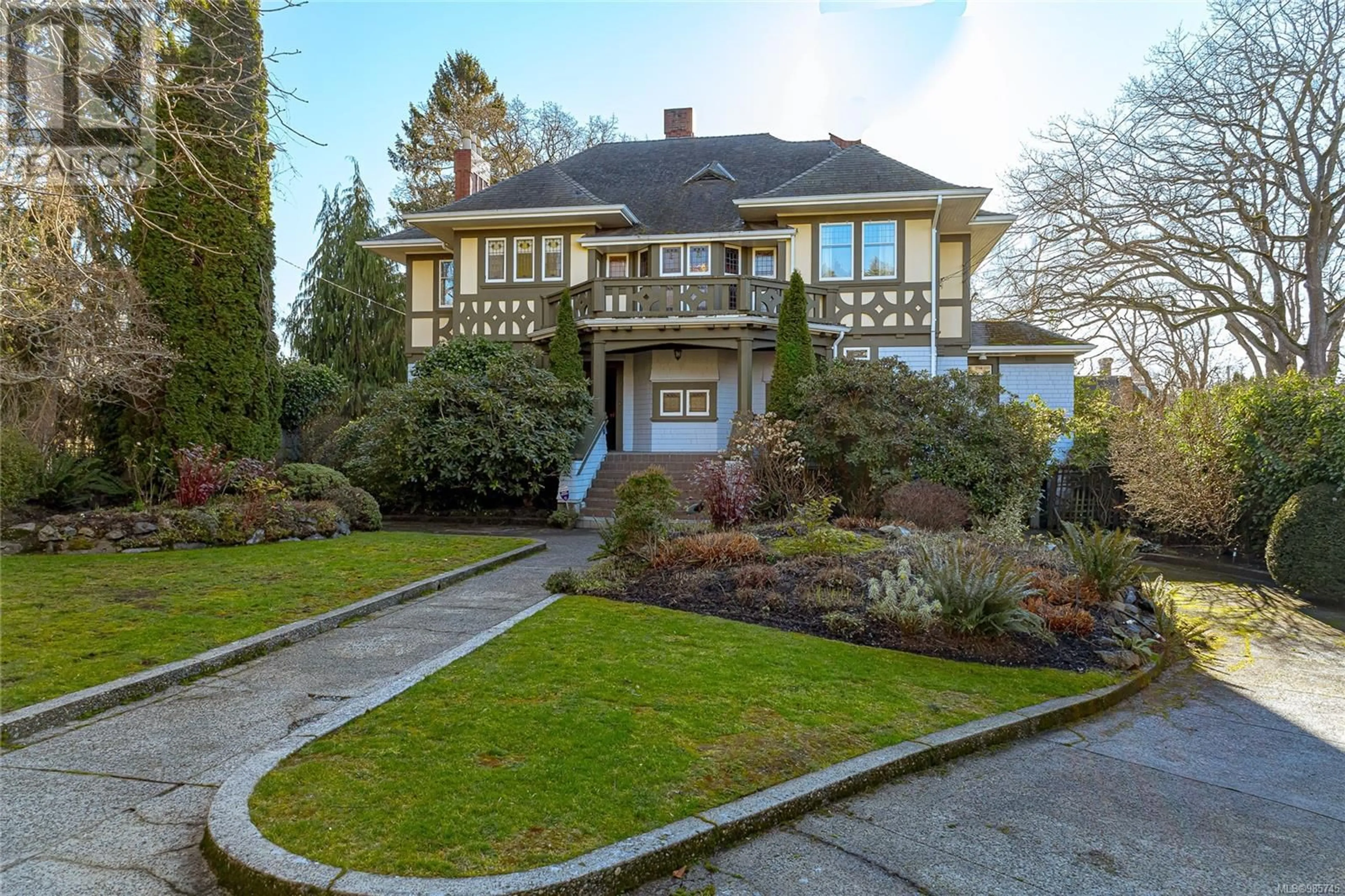 Unknown for 1393 ROCKLAND AVENUE, Victoria British Columbia V8S1V7