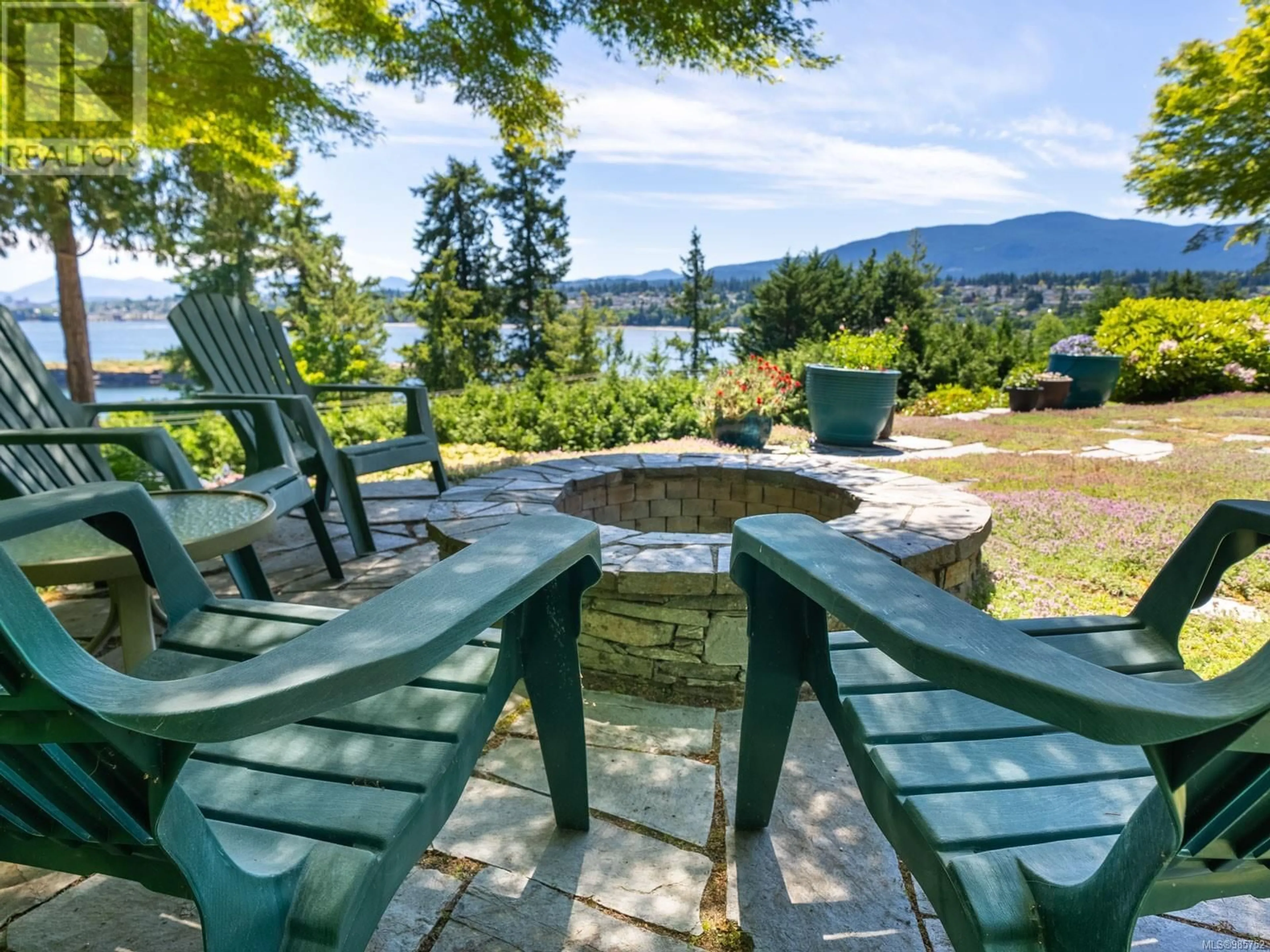 Patio, water/lake/river/ocean view for 101 Prince John Way, Nanaimo British Columbia V9T1K1