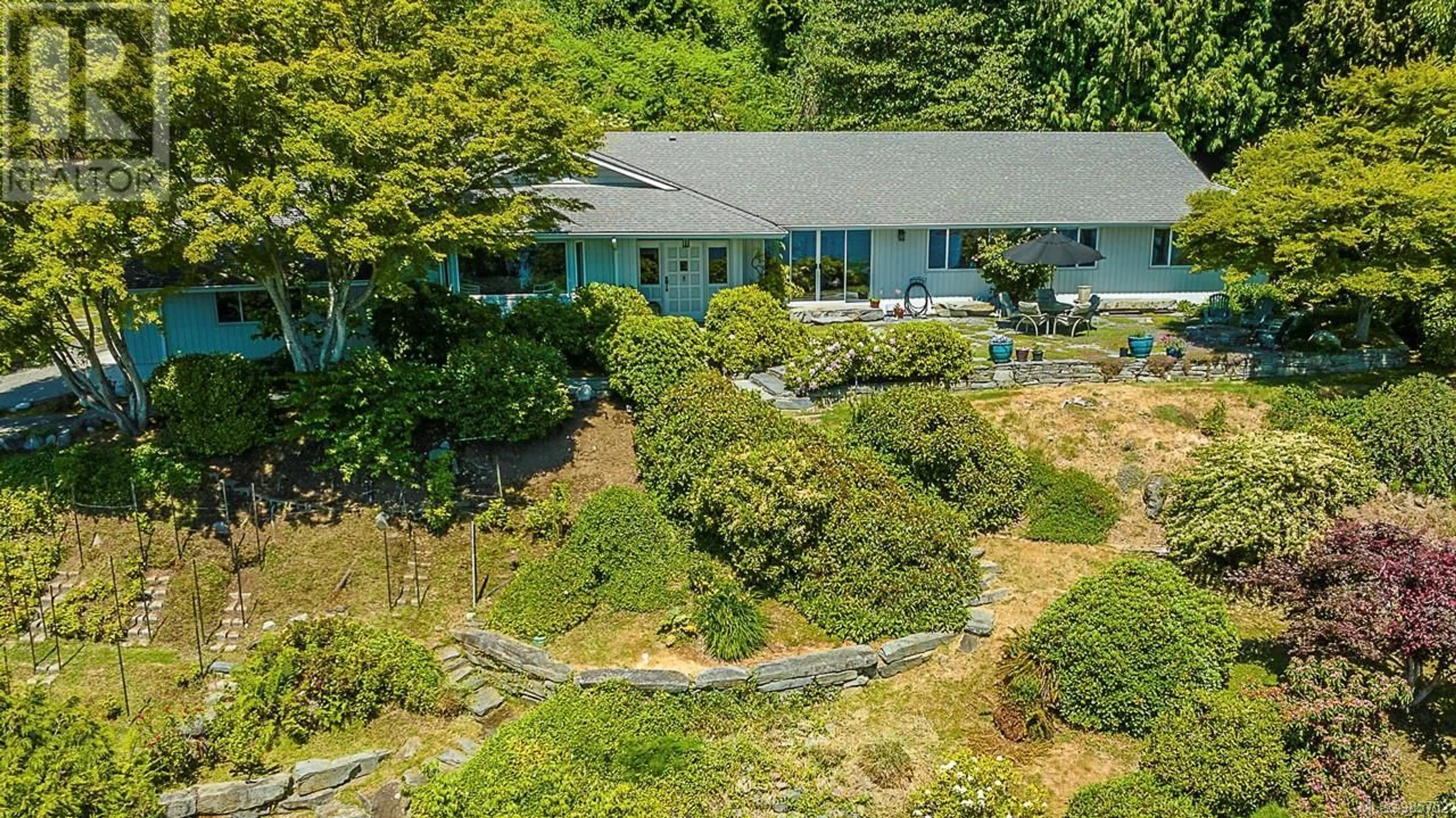 A pic from outside/outdoor area/front of a property/back of a property/a pic from drone, unknown for 101 Prince John Way, Nanaimo British Columbia V9T1K1