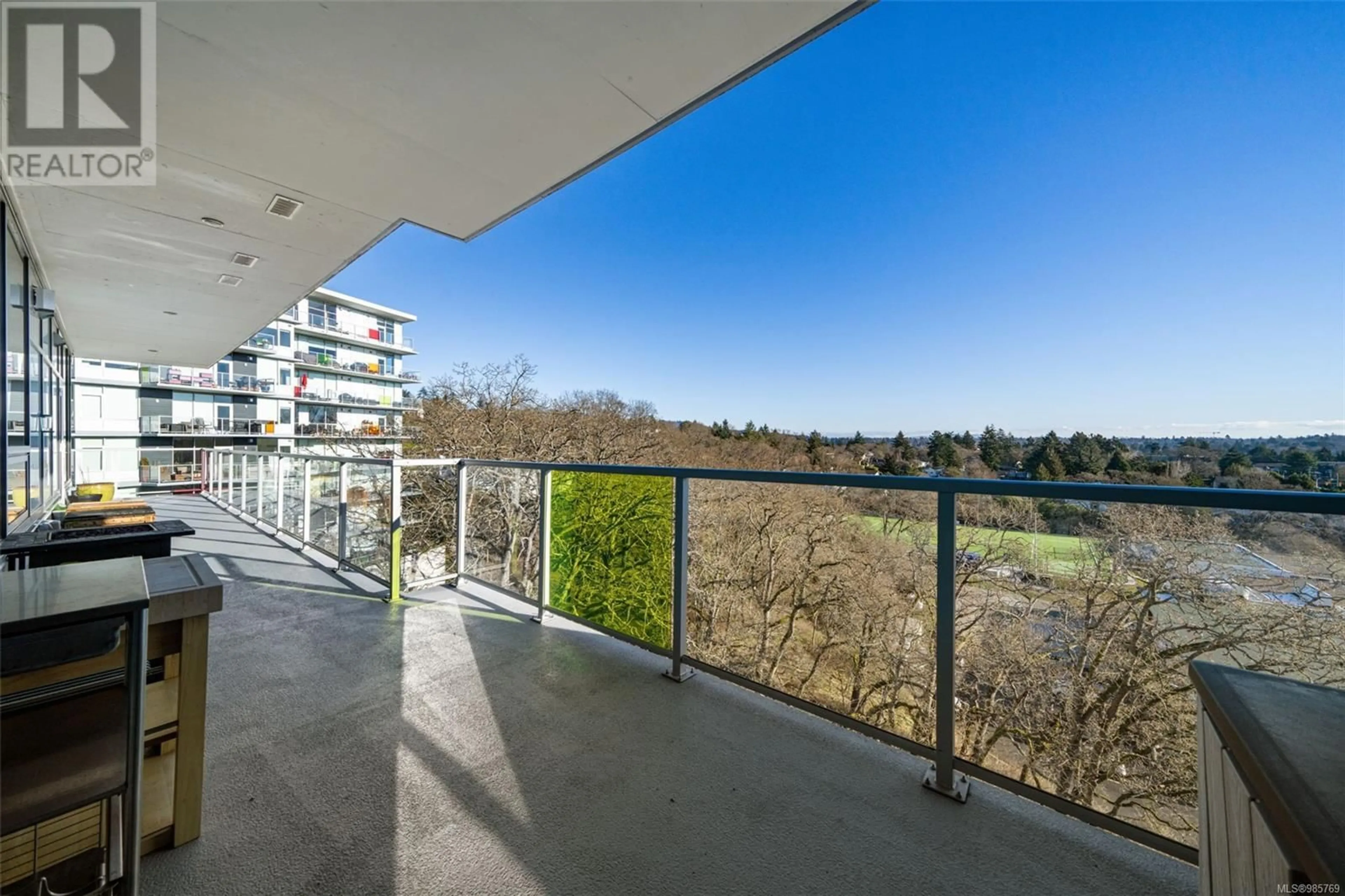 Balcony in the apartment, water/lake/river/ocean view for 805 4009 Rainbow Hill Lane, Saanich British Columbia V8X0B3