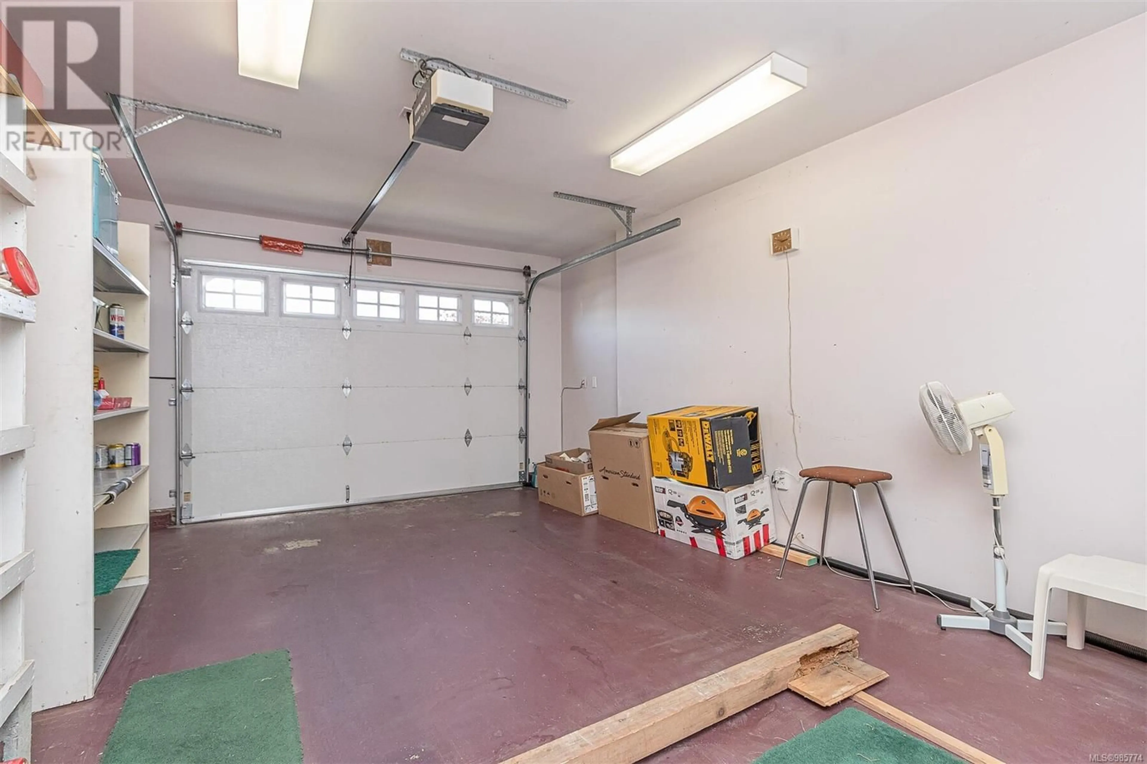 Indoor garage for 14 - 815 DUNSMUIR CRESCENT, Ladysmith British Columbia V9G1R8