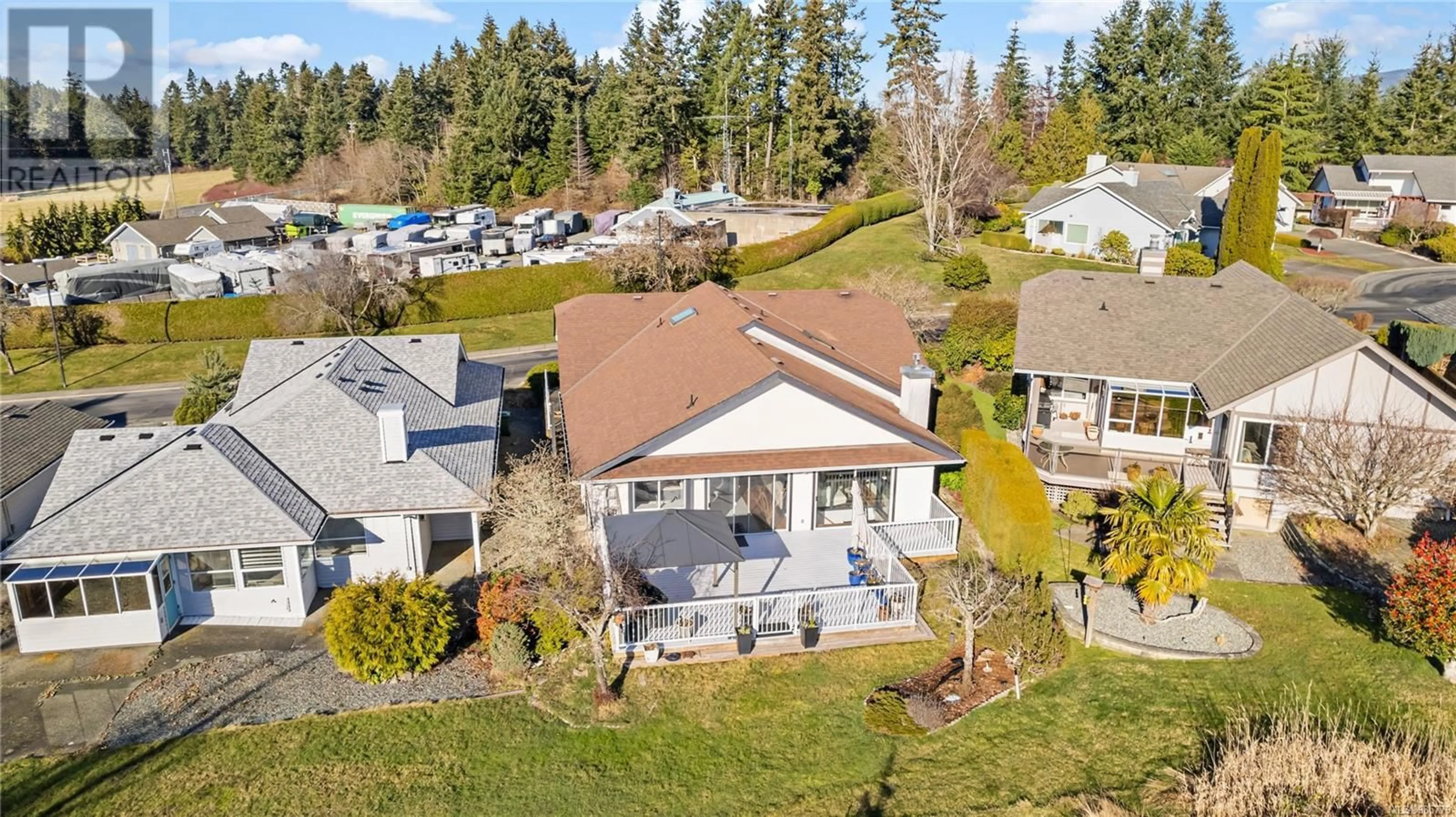 A pic from outside/outdoor area/front of a property/back of a property/a pic from drone, unknown for 3718 Arbutus Dr N, Cobble Hill British Columbia V8H0K8