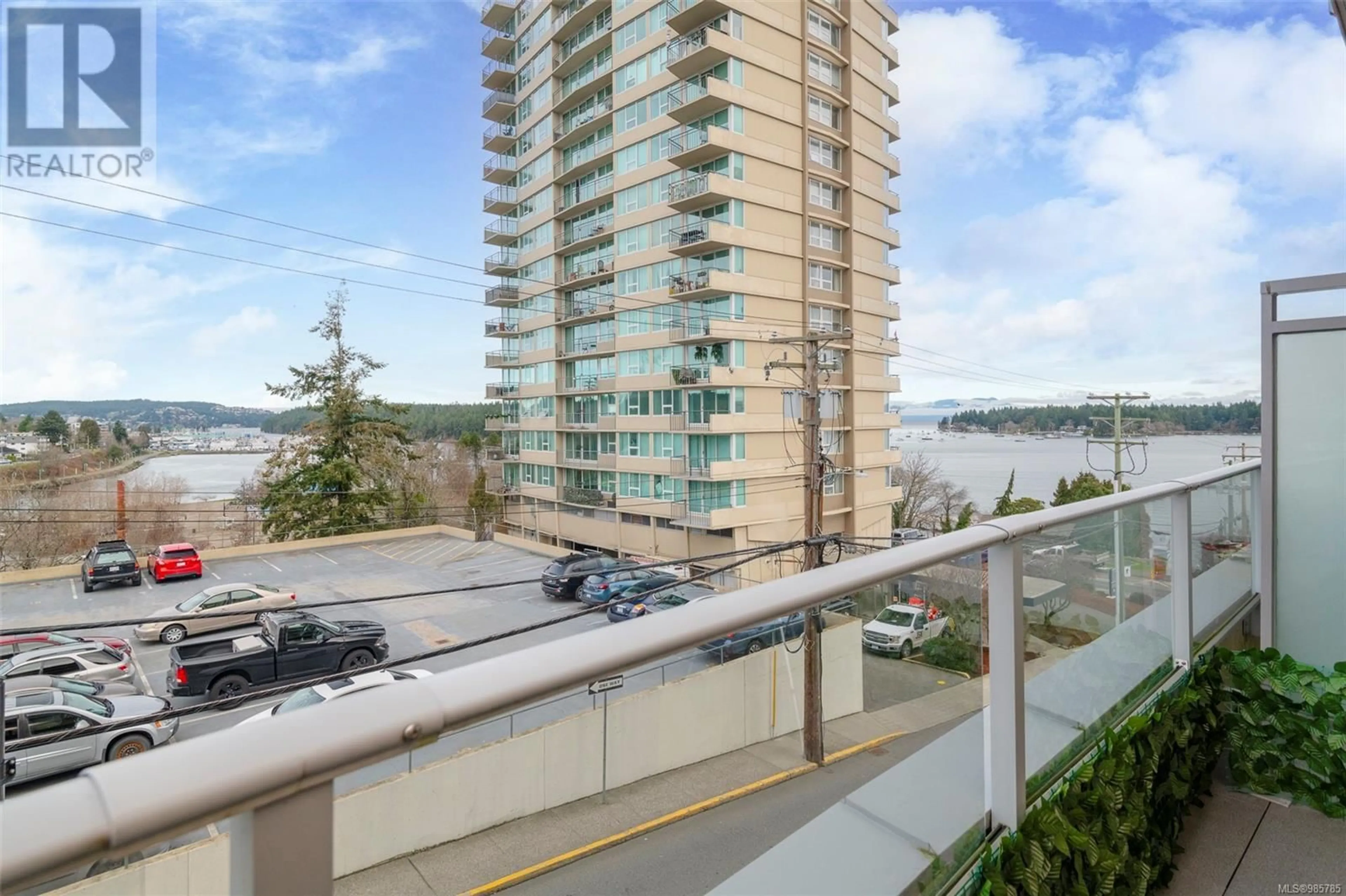 Balcony in the apartment, water/lake/river/ocean view for 303 10 Chapel St, Nanaimo British Columbia V9R5H2