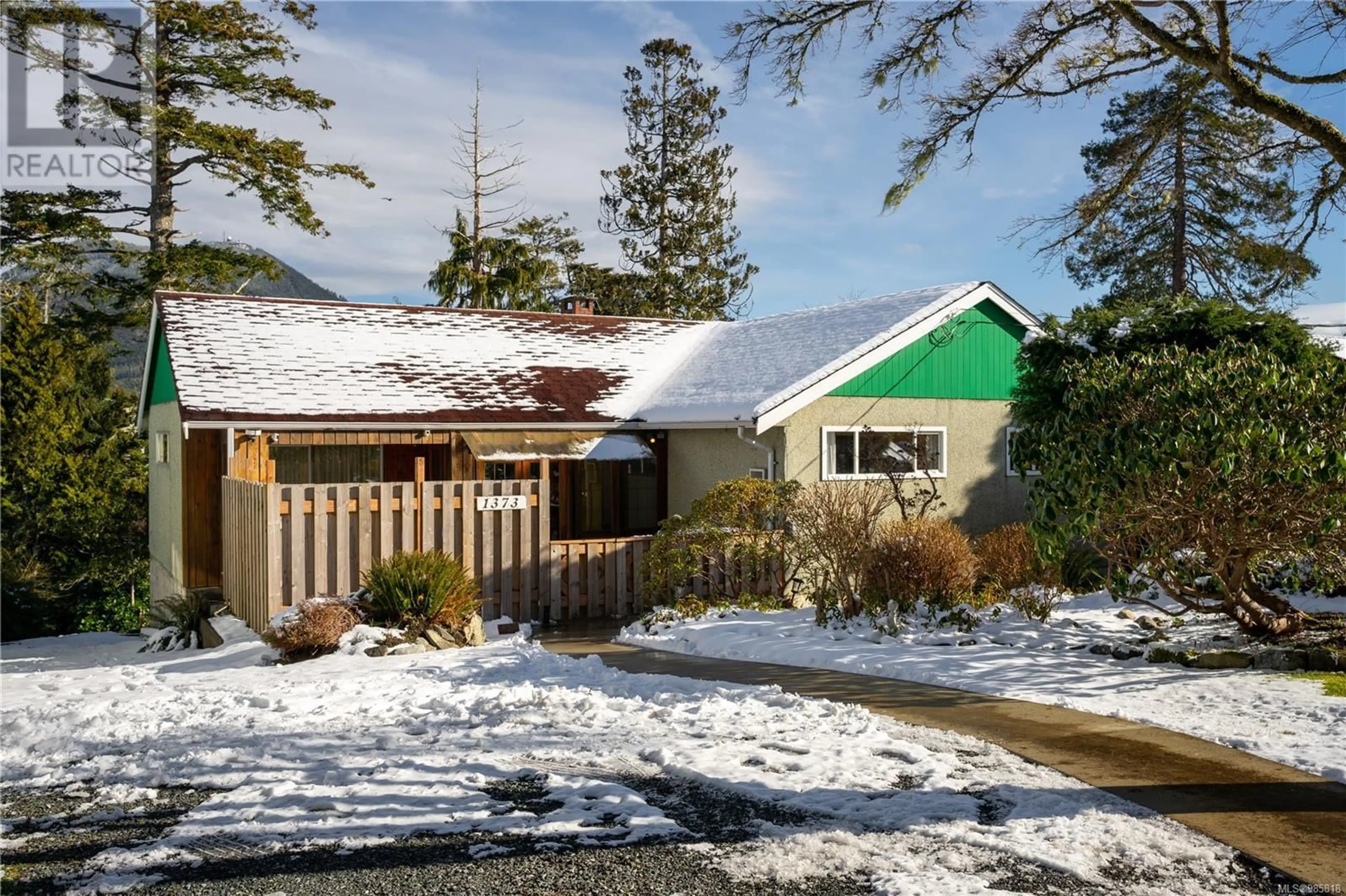 A pic from outside/outdoor area/front of a property/back of a property/a pic from drone, street for 1373 Helen Rd, Ucluelet British Columbia V0R3A0