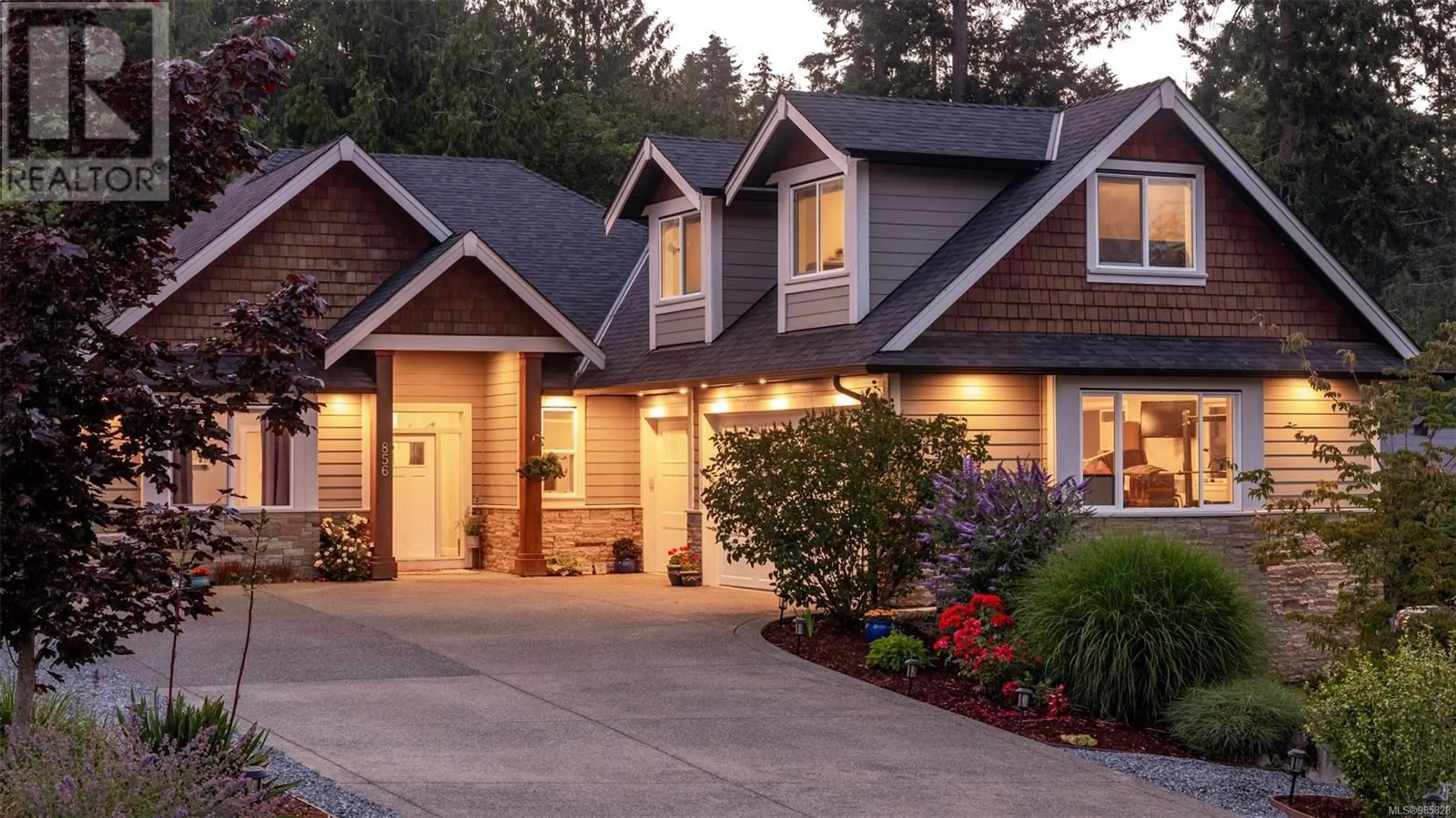 Home with vinyl exterior material, street for 856 HAYDEN PLACE, Mill Bay British Columbia V0R2P3