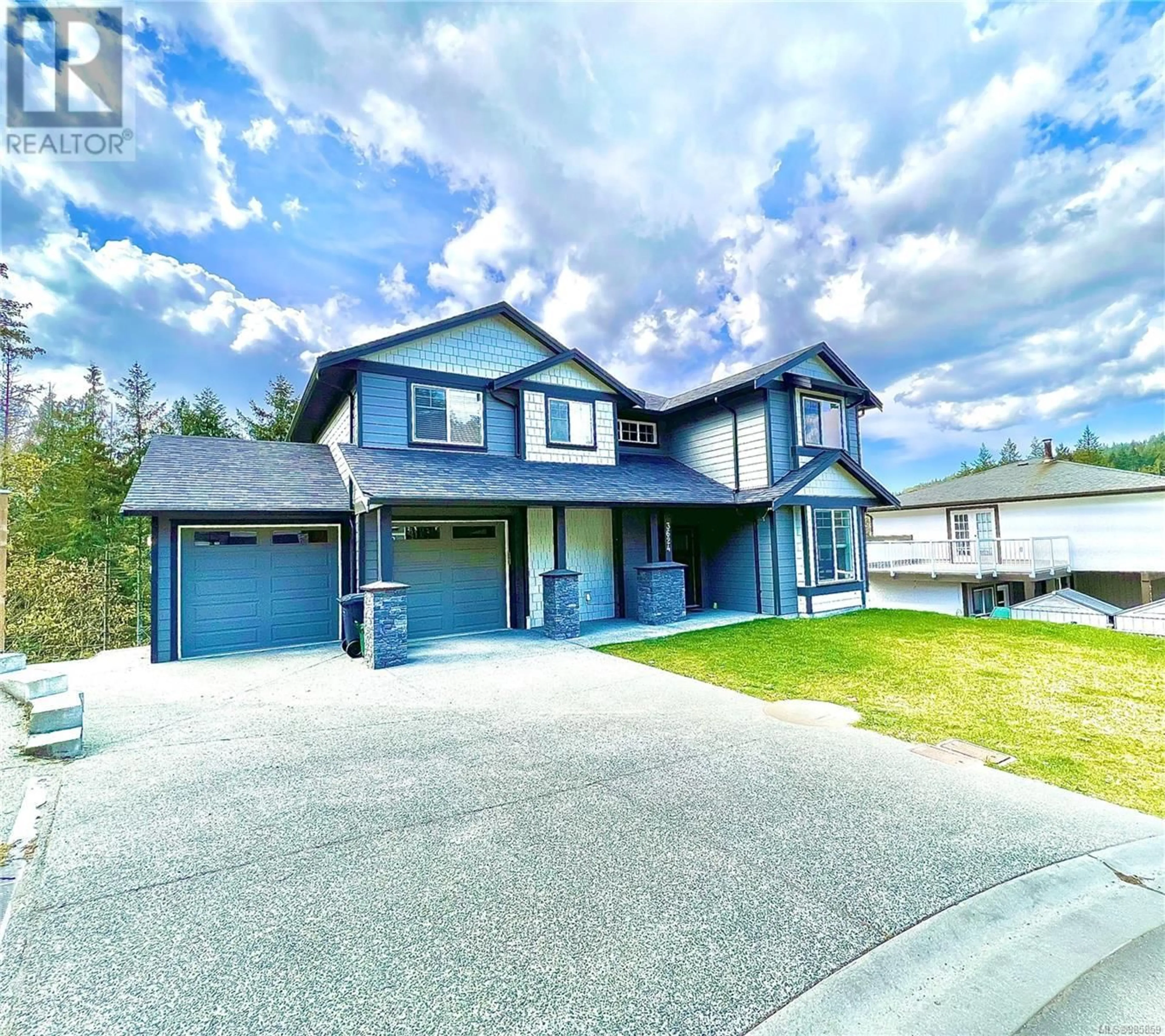 A pic from outside/outdoor area/front of a property/back of a property/a pic from drone, street for 3624 Urban Rise, Langford British Columbia V9C0N8