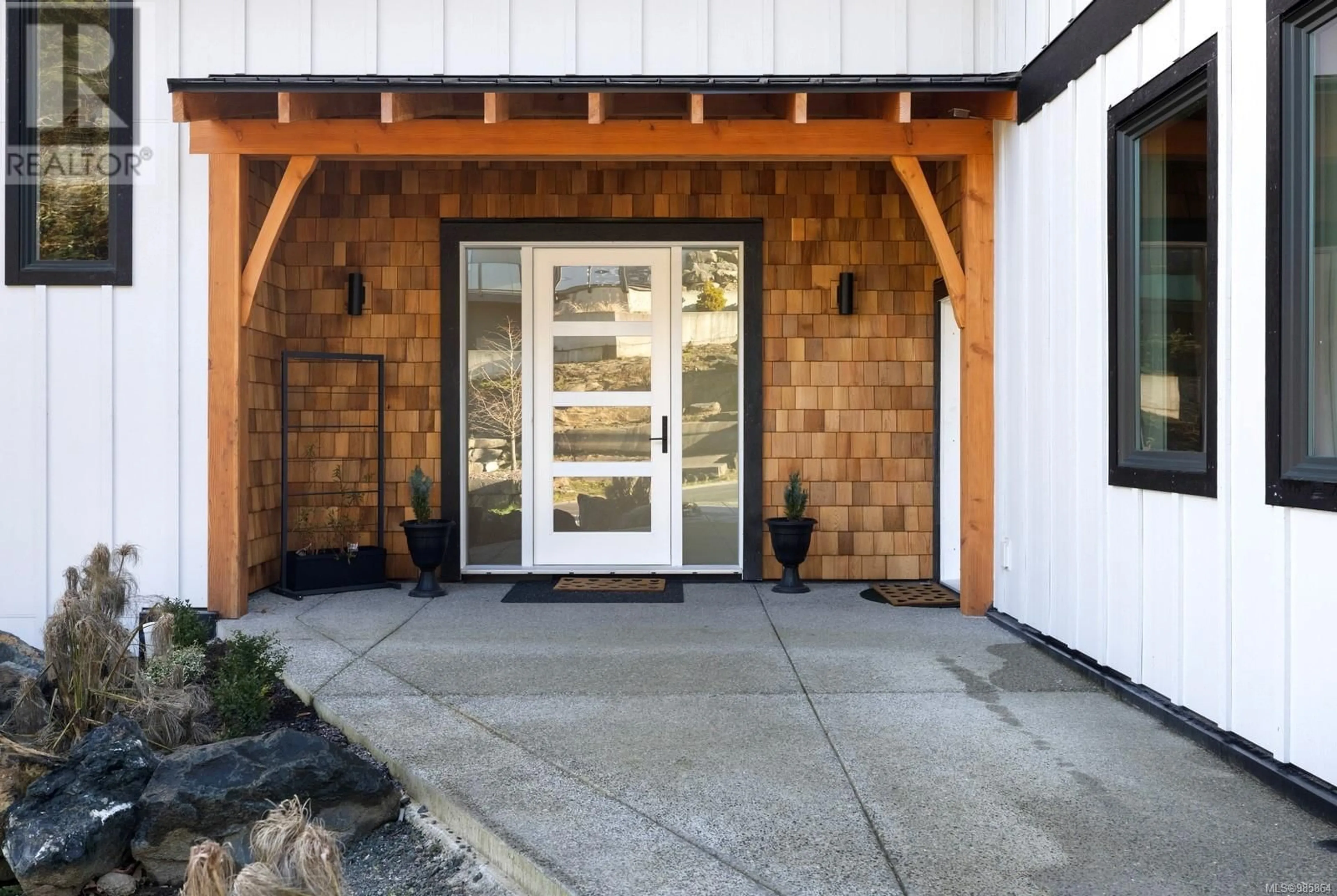 Indoor entryway for 6 - 1060 SHORE PINE CLOSE, Duncan British Columbia V9L0C4