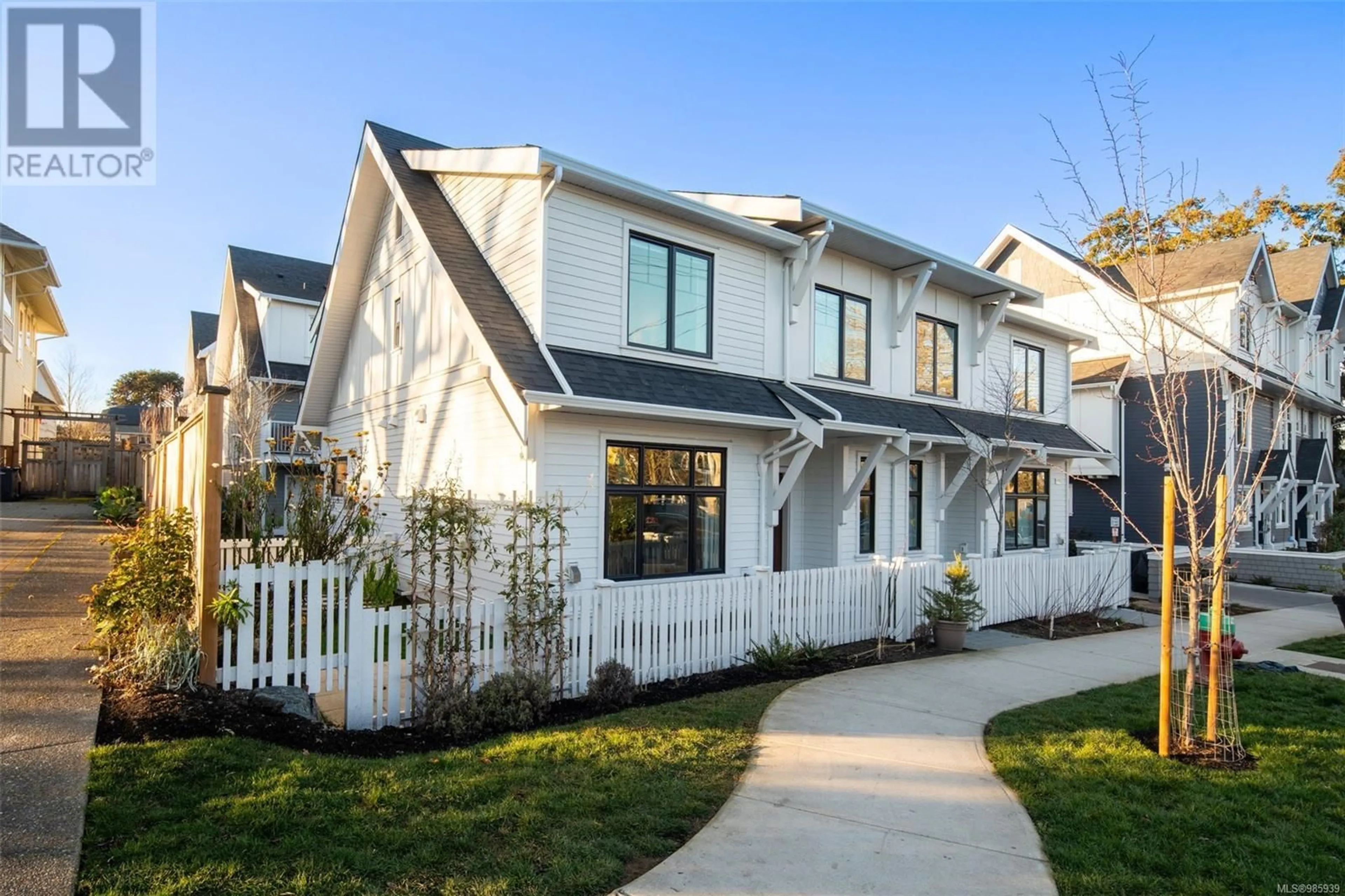 Unknown for 1 - 3080 WASHINGTON AVENUE, Victoria British Columbia V9A1P6