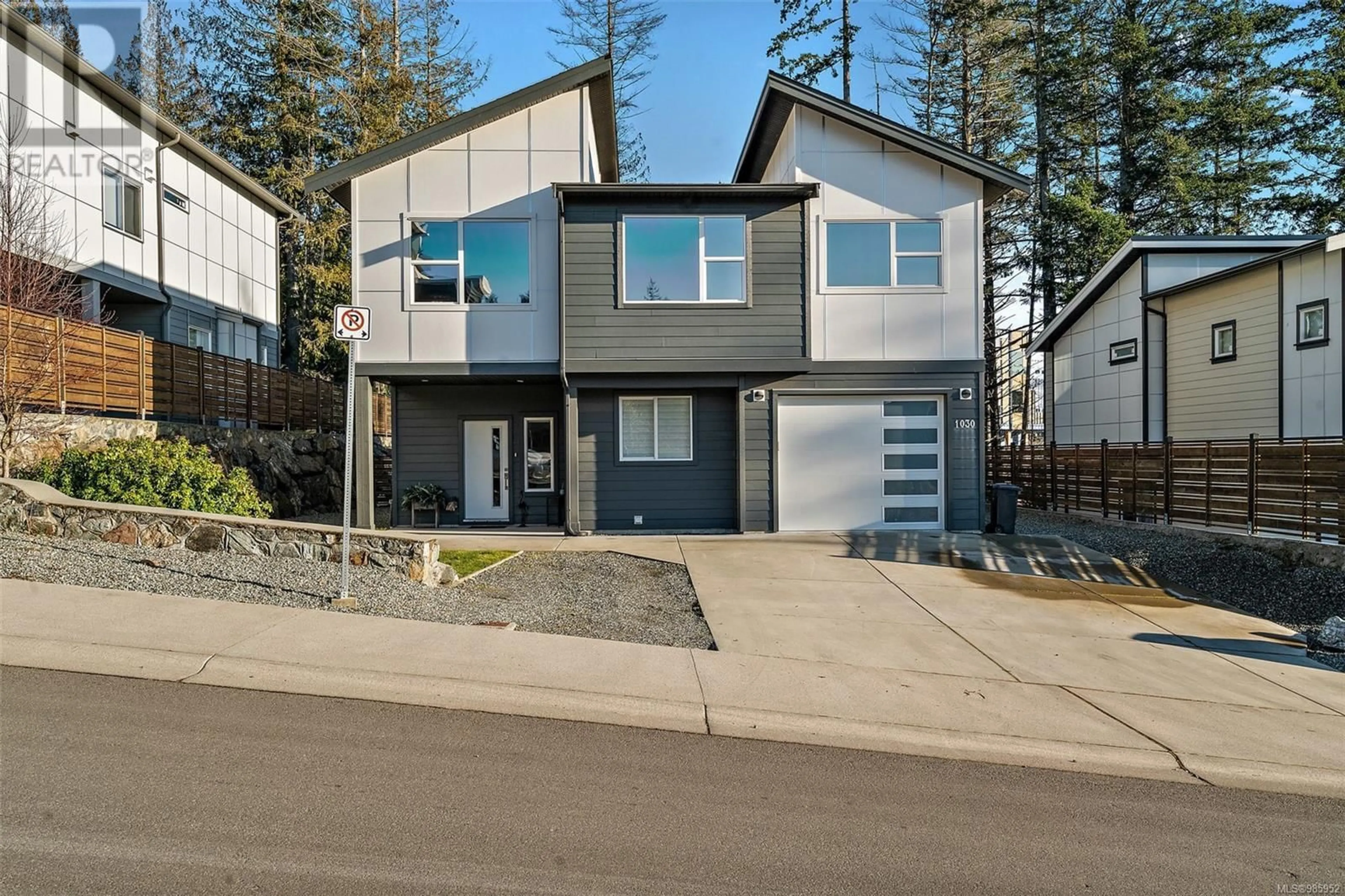 Home with vinyl exterior material, street for 1030 Golden Spire Cres, Langford British Columbia V9C0N7