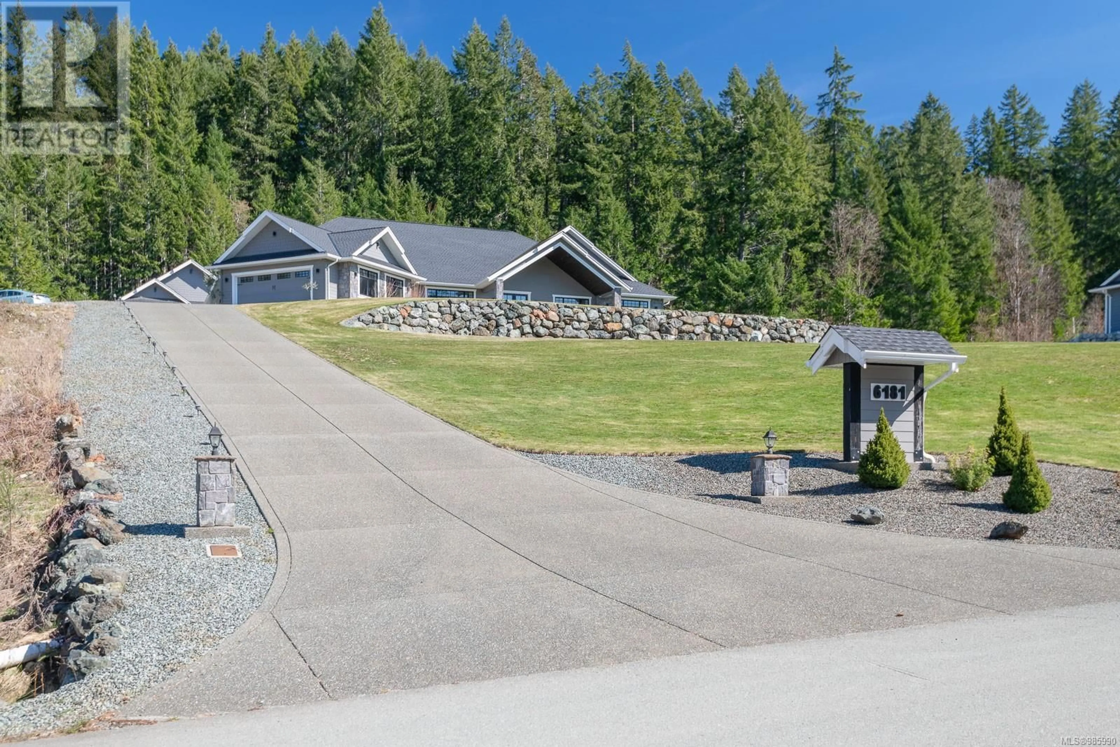 A pic from outside/outdoor area/front of a property/back of a property/a pic from drone, unknown for 6181 Chase Dr, Port Alberni British Columbia V9Y0C2