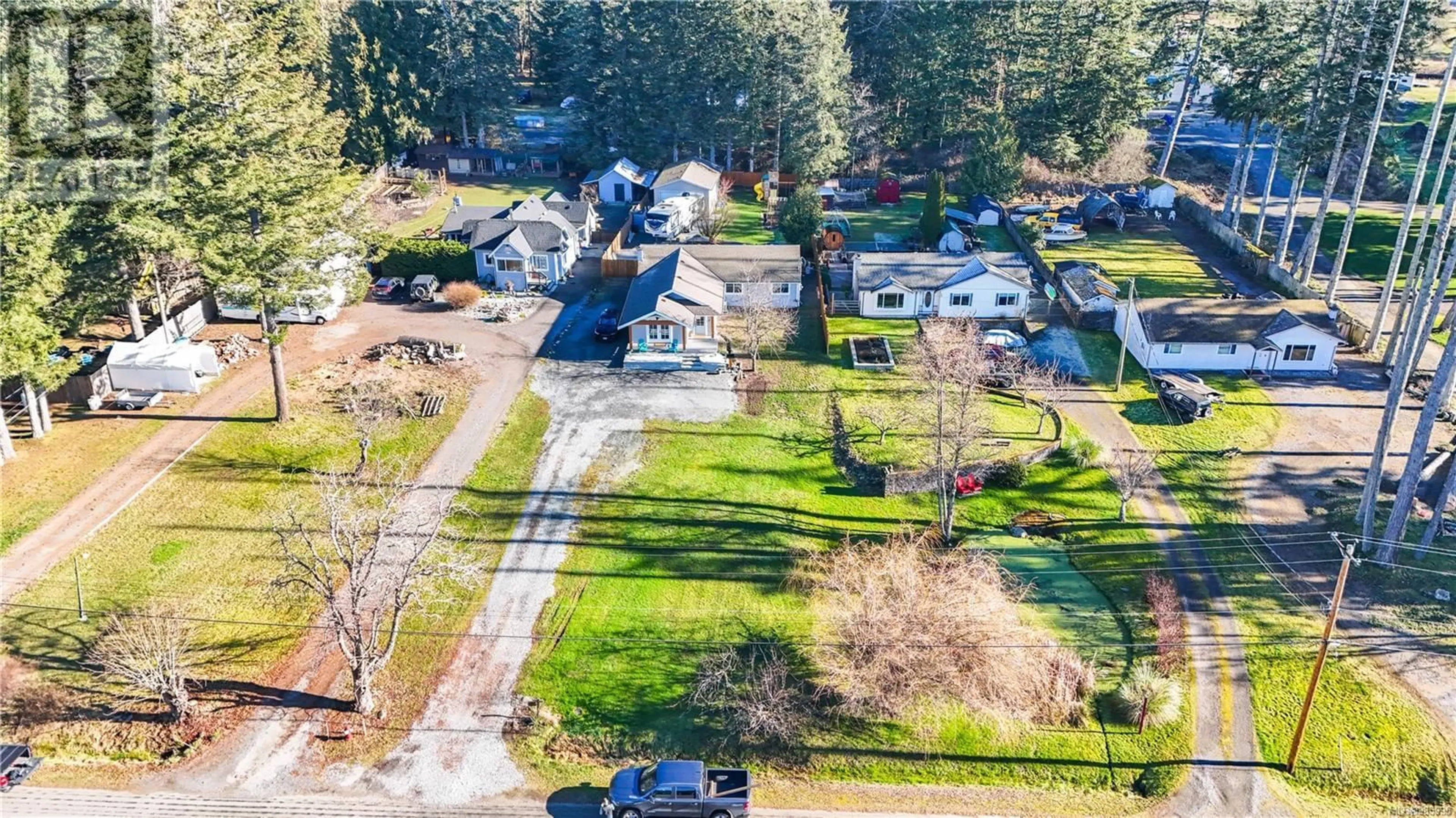 A pic from outside/outdoor area/front of a property/back of a property/a pic from drone, street for 1648 Canin Rd, Nanaimo British Columbia V9X1M5