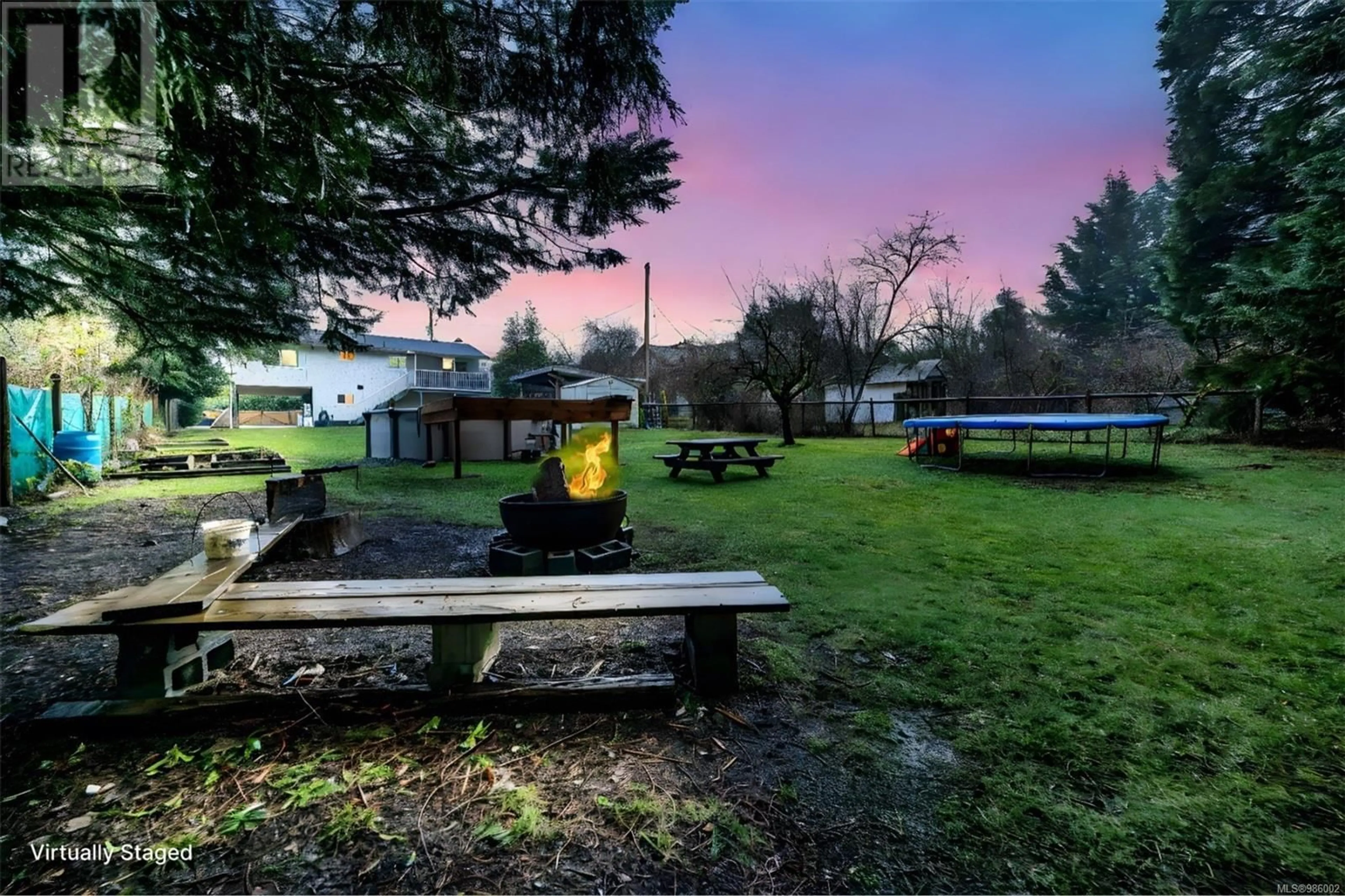 A pic from outside/outdoor area/front of a property/back of a property/a pic from drone, unknown for 3407 Hilton Rd, Duncan British Columbia V9L4B1