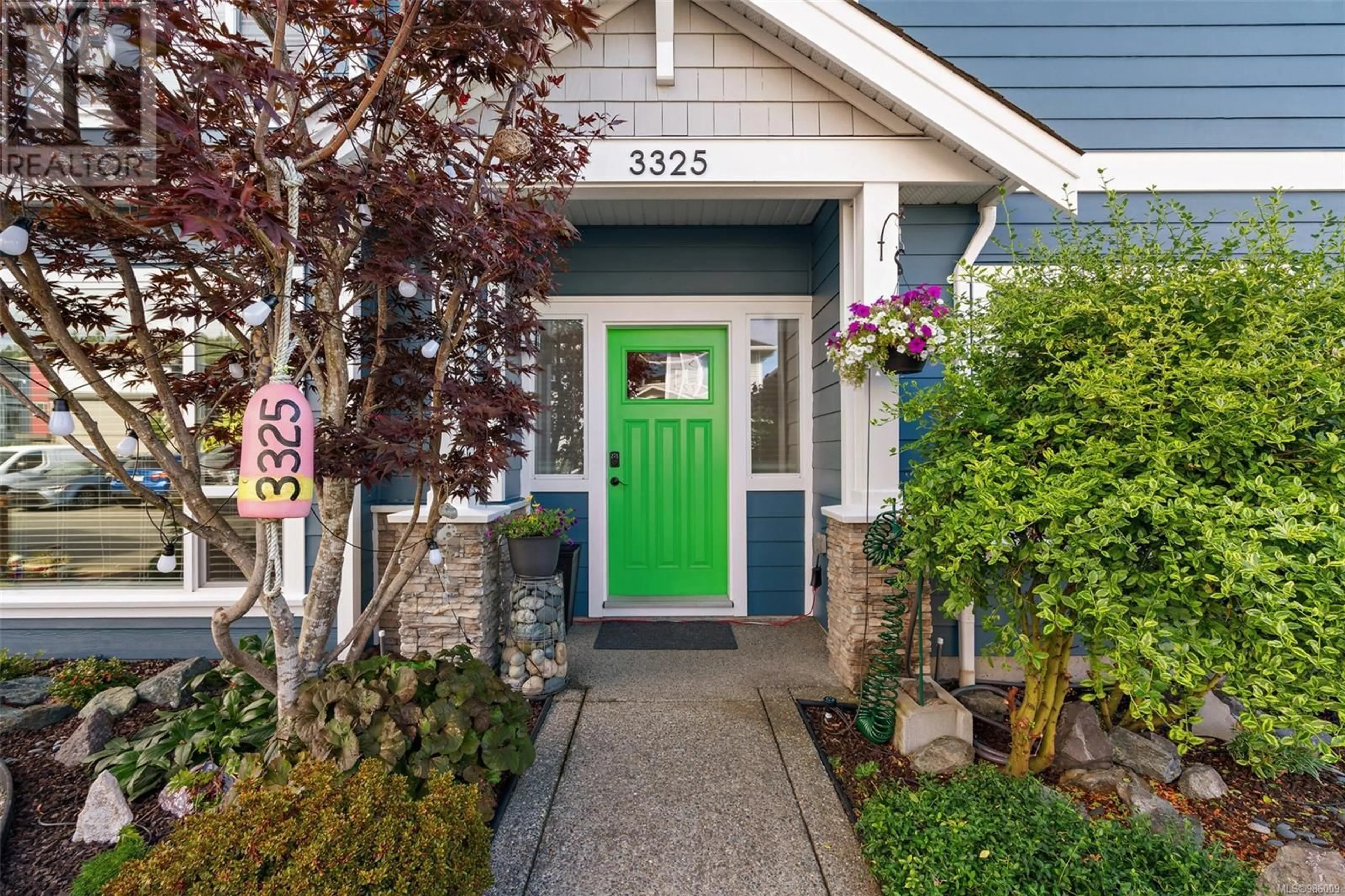 Indoor entryway for 3325 Piper Rd, Langford British Columbia V9C0H3