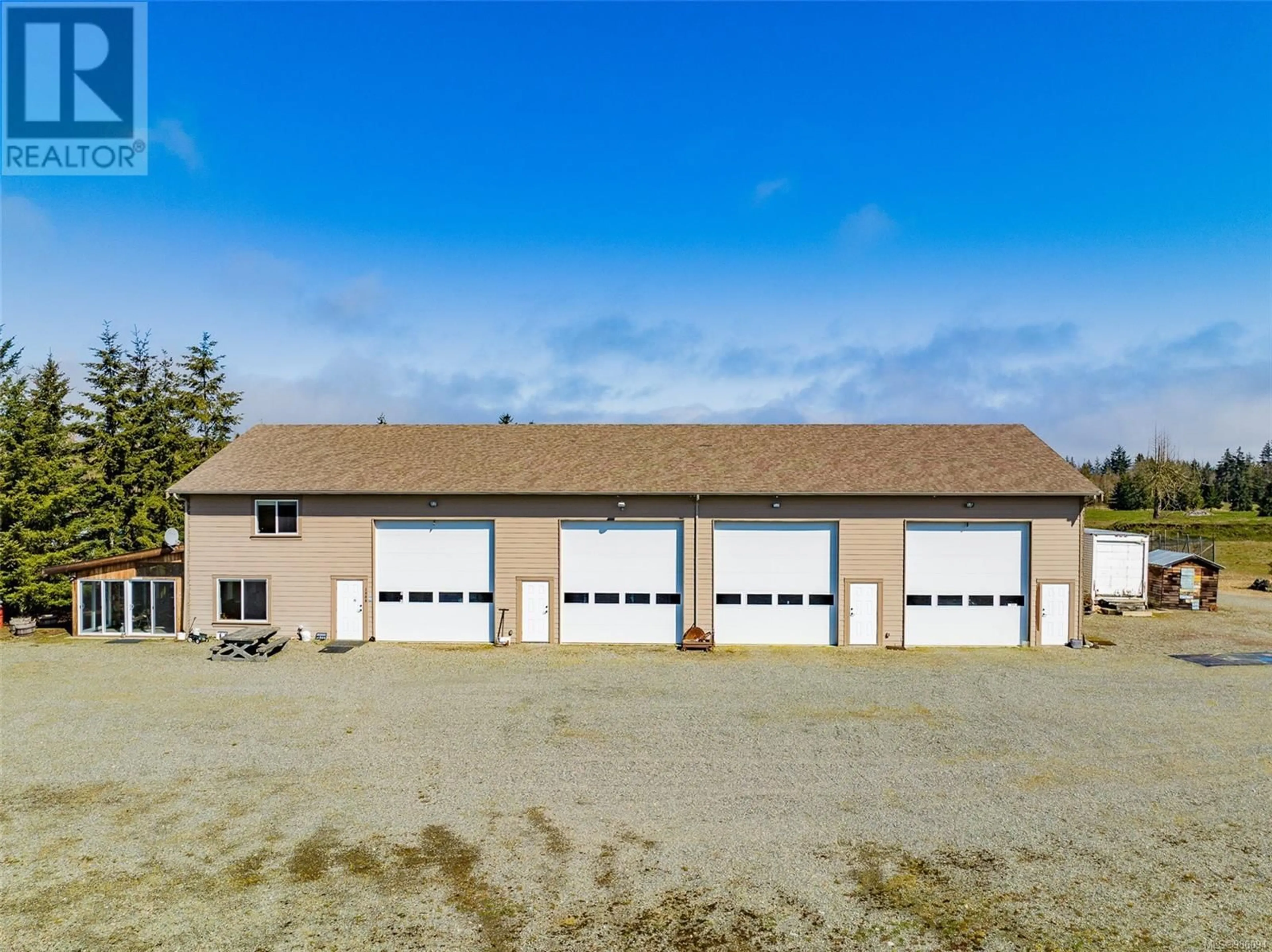 Indoor garage for 1355 Hodges Rd, French Creek British Columbia V9P2B5