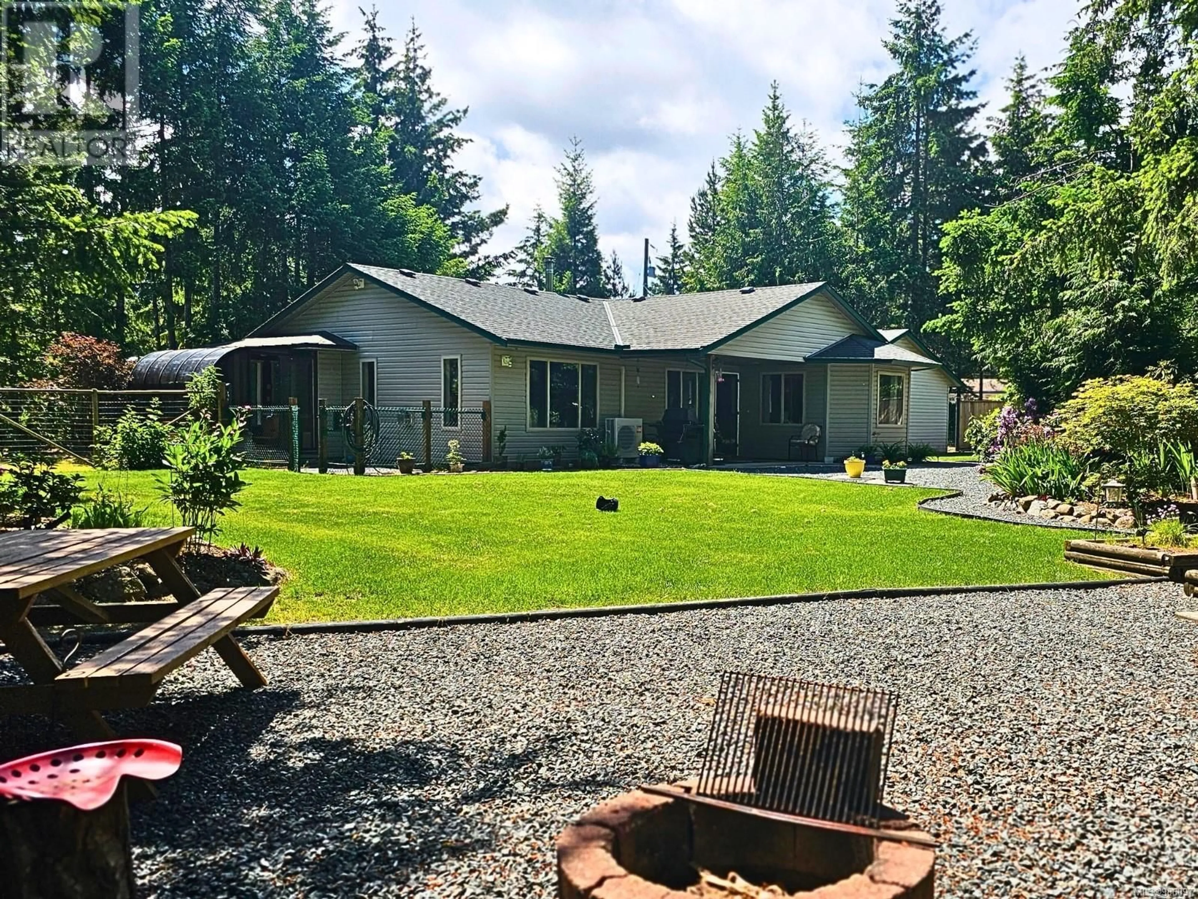 A pic from outside/outdoor area/front of a property/back of a property/a pic from drone, unknown for 1873 Galvin Pl, Qualicum Beach British Columbia V9K2V3