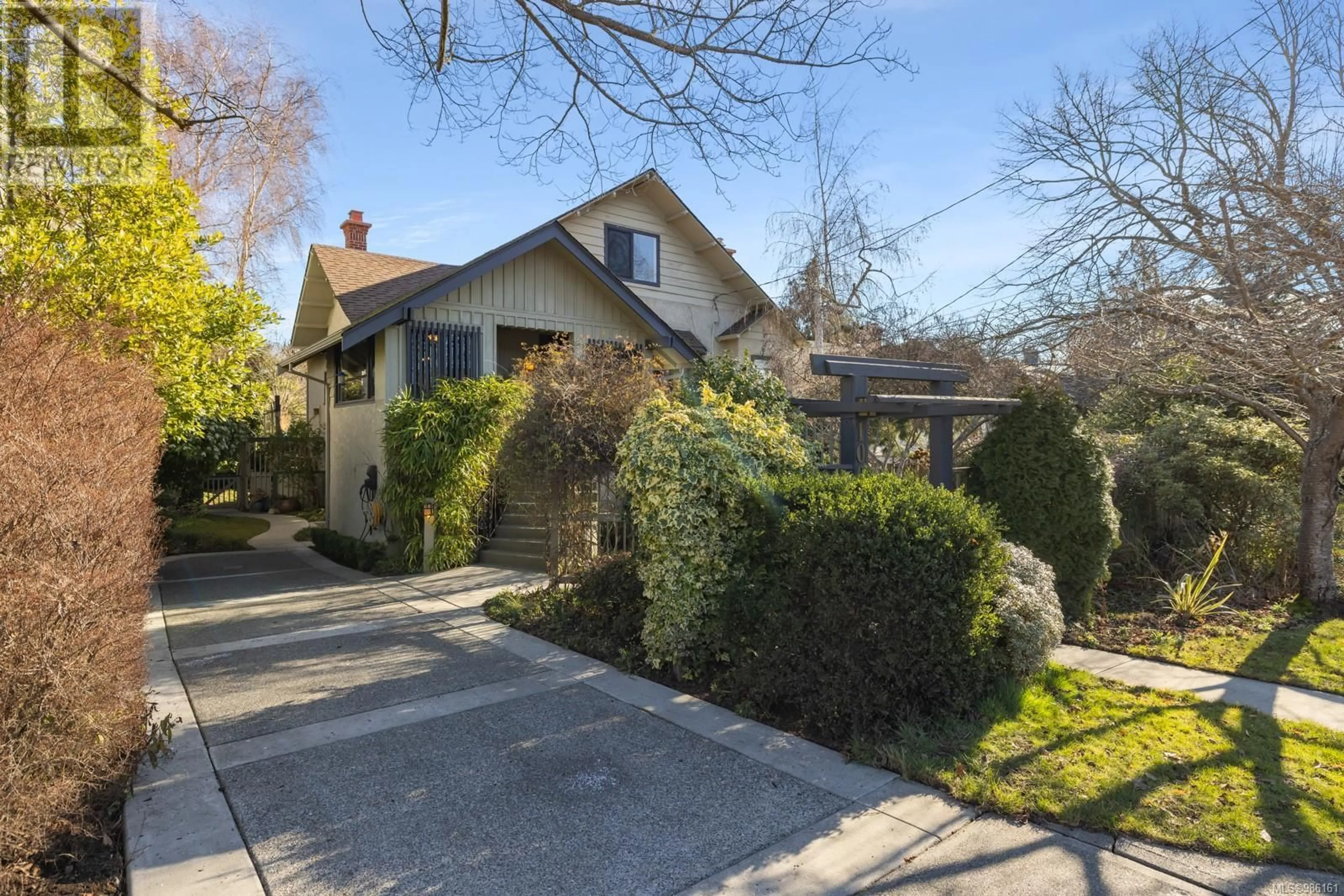 Unknown for 1025 Monterey Ave, Oak Bay British Columbia V8S4V4