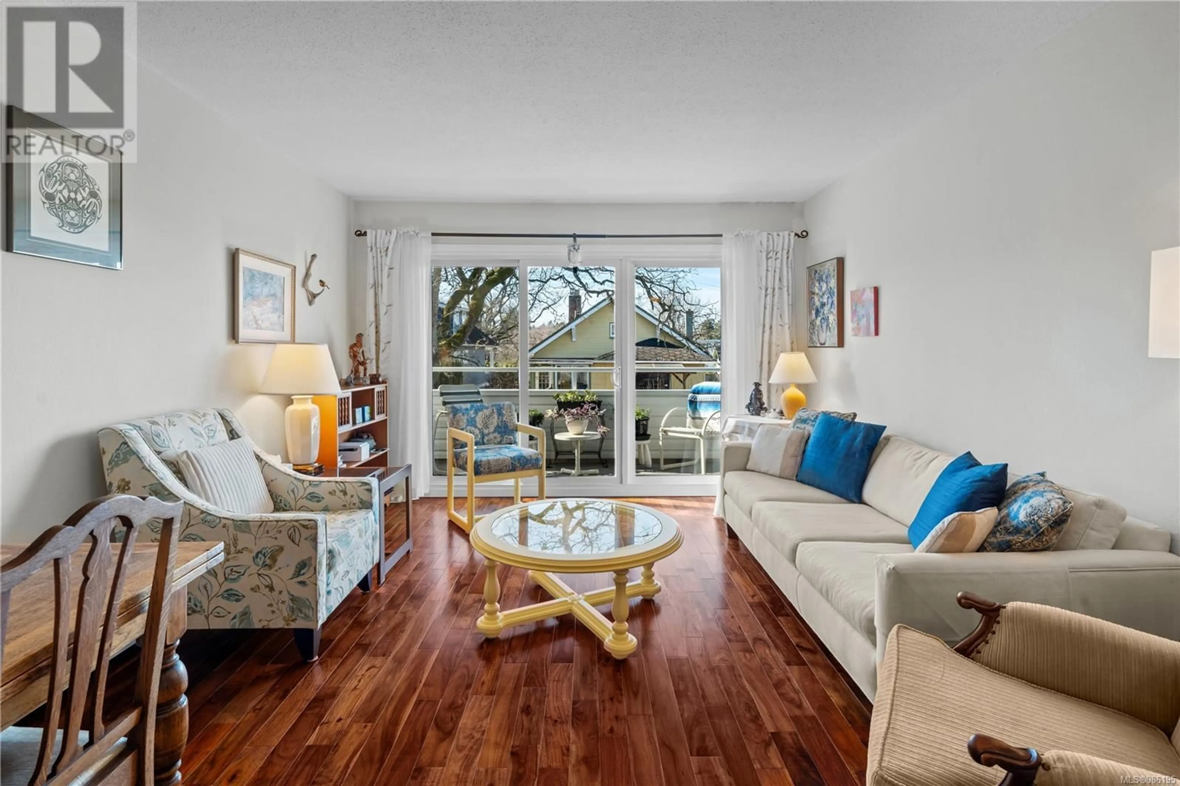 Living room with furniture, unknown for 208 - 2100 GRANITE STREET, Oak Bay British Columbia V8S3G7