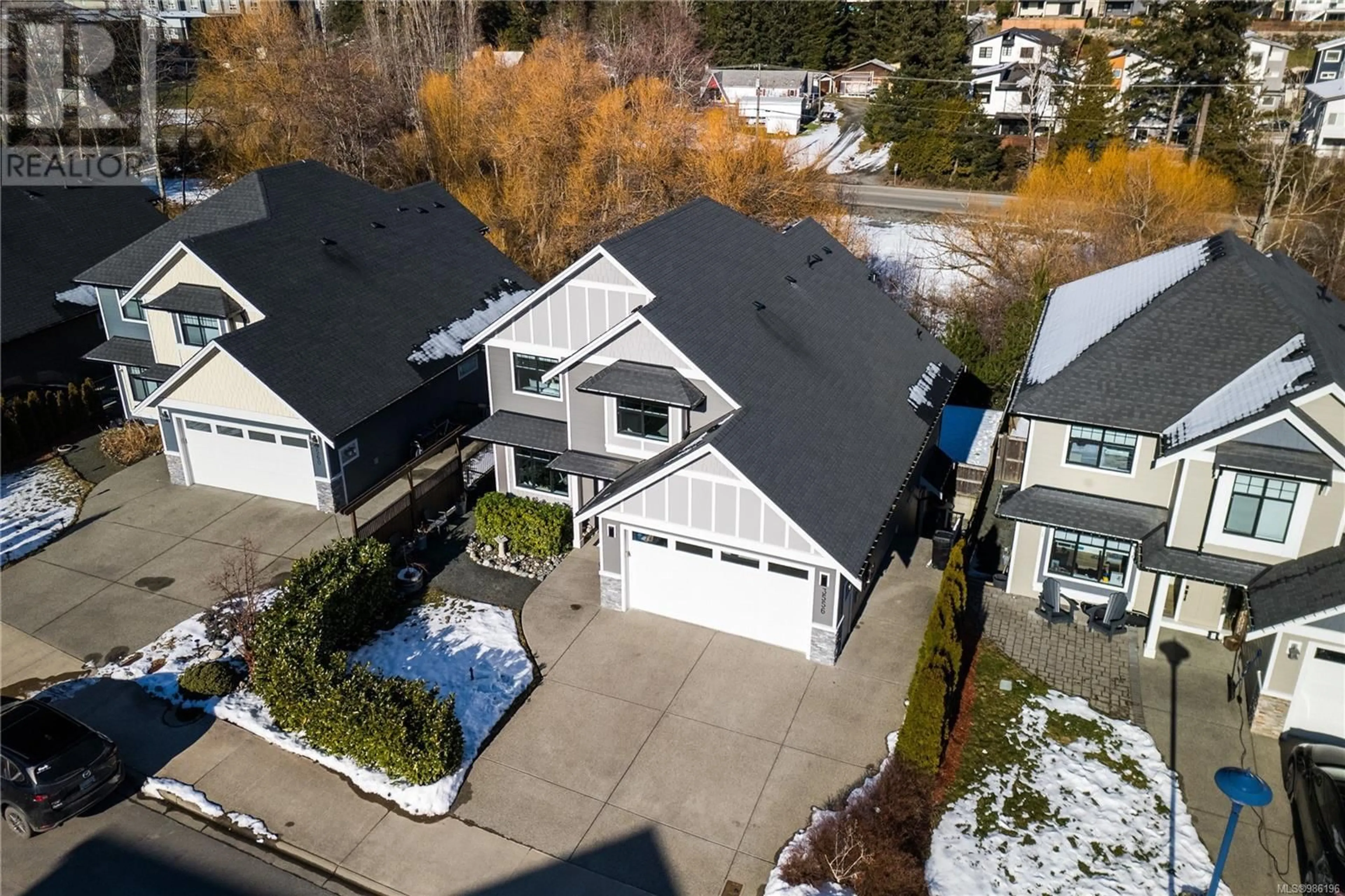 A pic from outside/outdoor area/front of a property/back of a property/a pic from drone, street for 3556 Paperbark Cres, Langford British Columbia V9C0L5