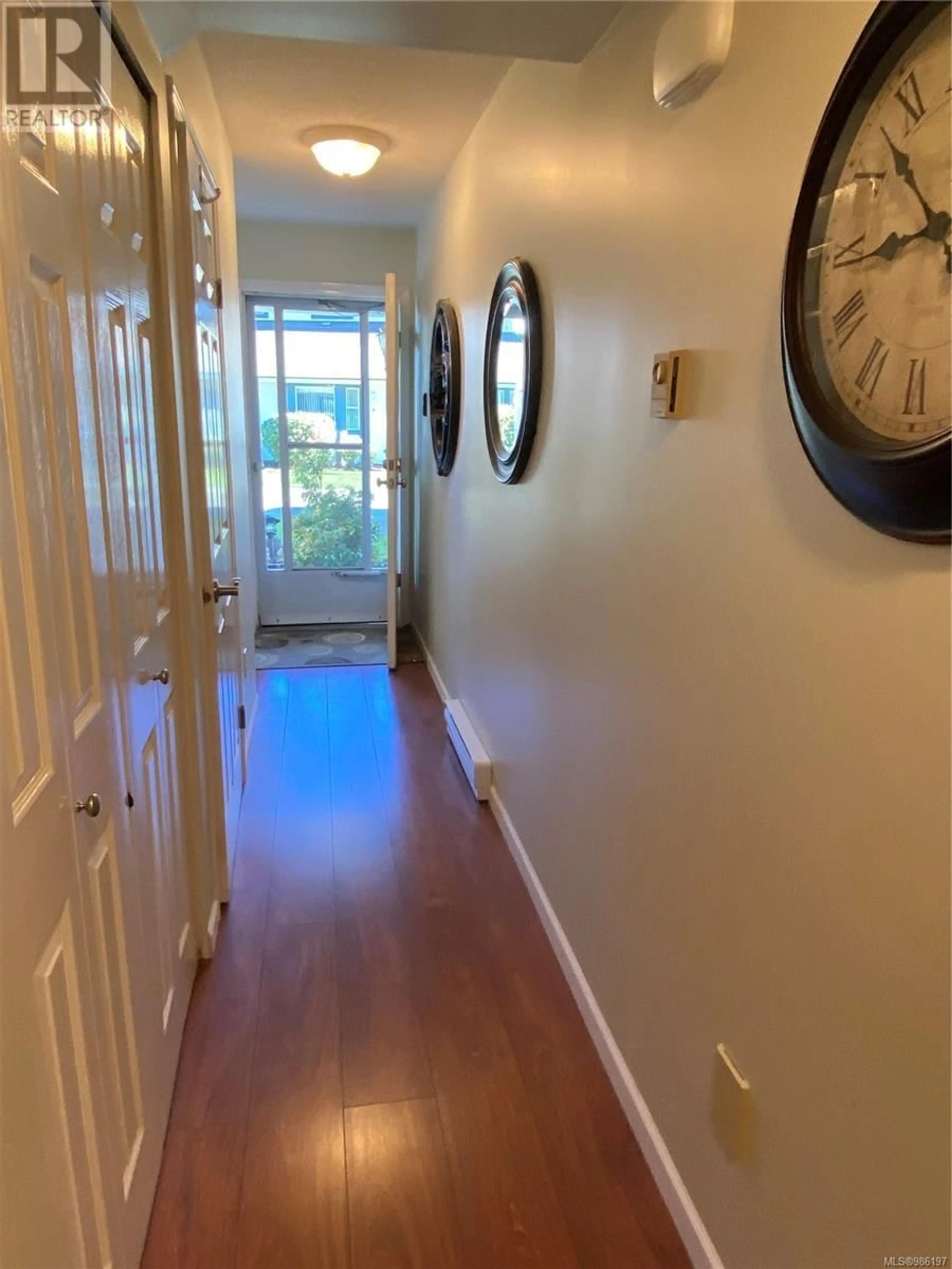 Indoor entryway for 23 2147 Sooke Rd, Colwood British Columbia V9B1W4