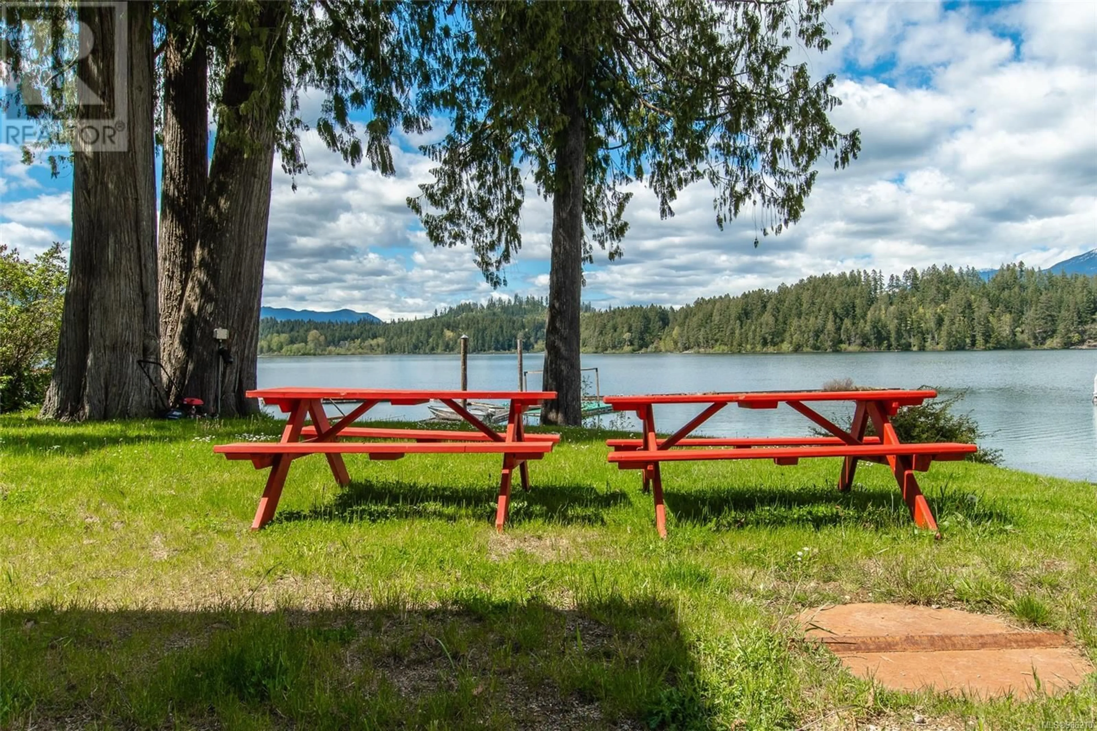 Patio, water/lake/river/ocean view for 8585 BOTHWELL ROAD, Port Alberni British Columbia V9Y9B6