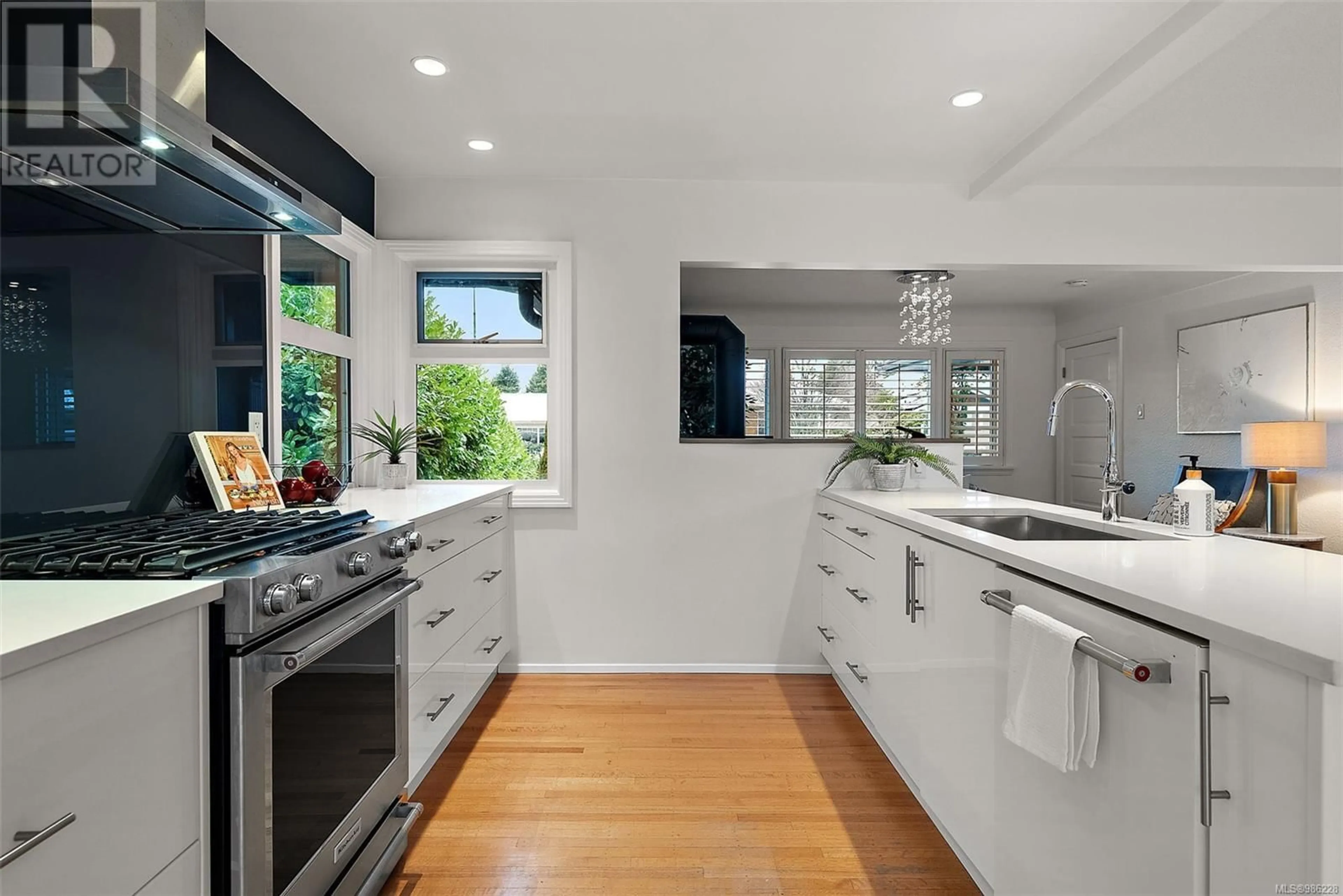 Contemporary kitchen, ceramic/tile floor for 2943 Henderson Rd, Oak Bay British Columbia V8R5M4