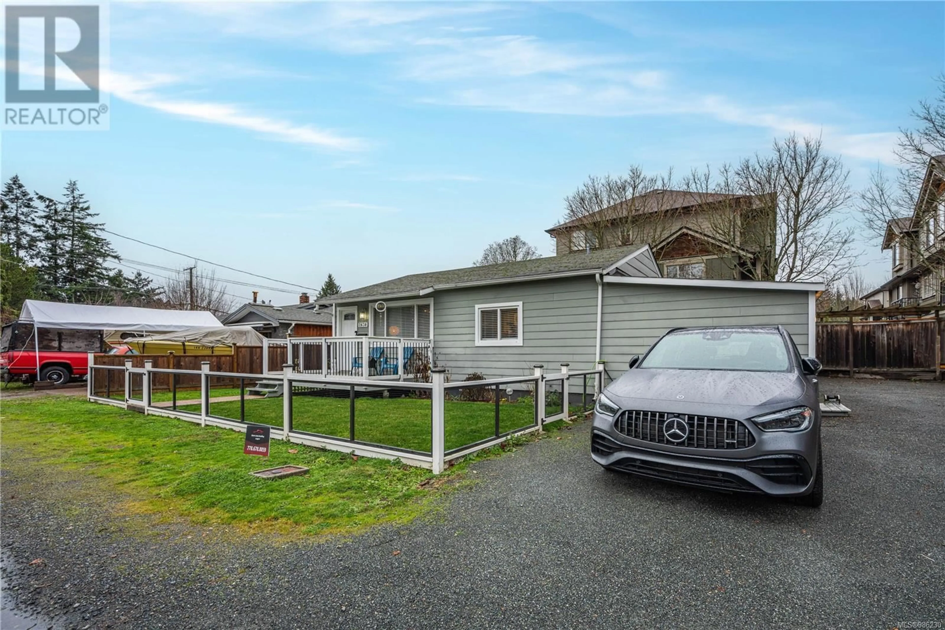 A pic from outside/outdoor area/front of a property/back of a property/a pic from drone, street for 2638 Sunderland Rd, Langford British Columbia V9B3W3