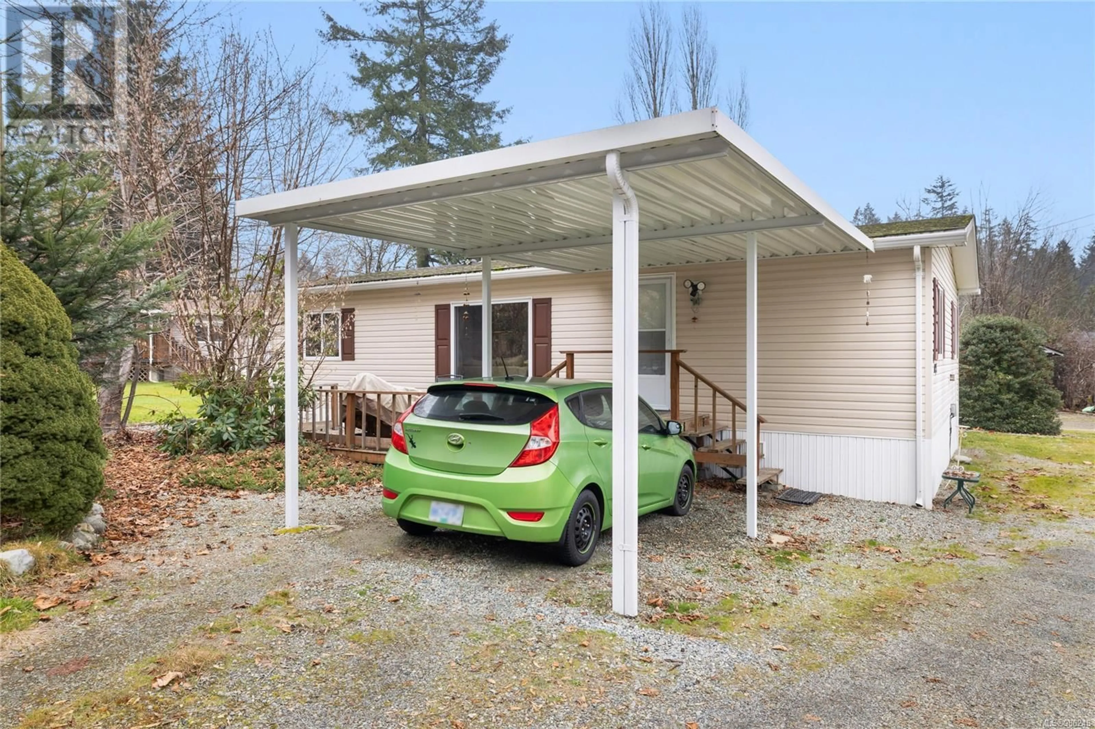 Home with vinyl exterior material, street for 4 6189 Lugrin Rd, Port Alberni British Columbia V9Y8G5