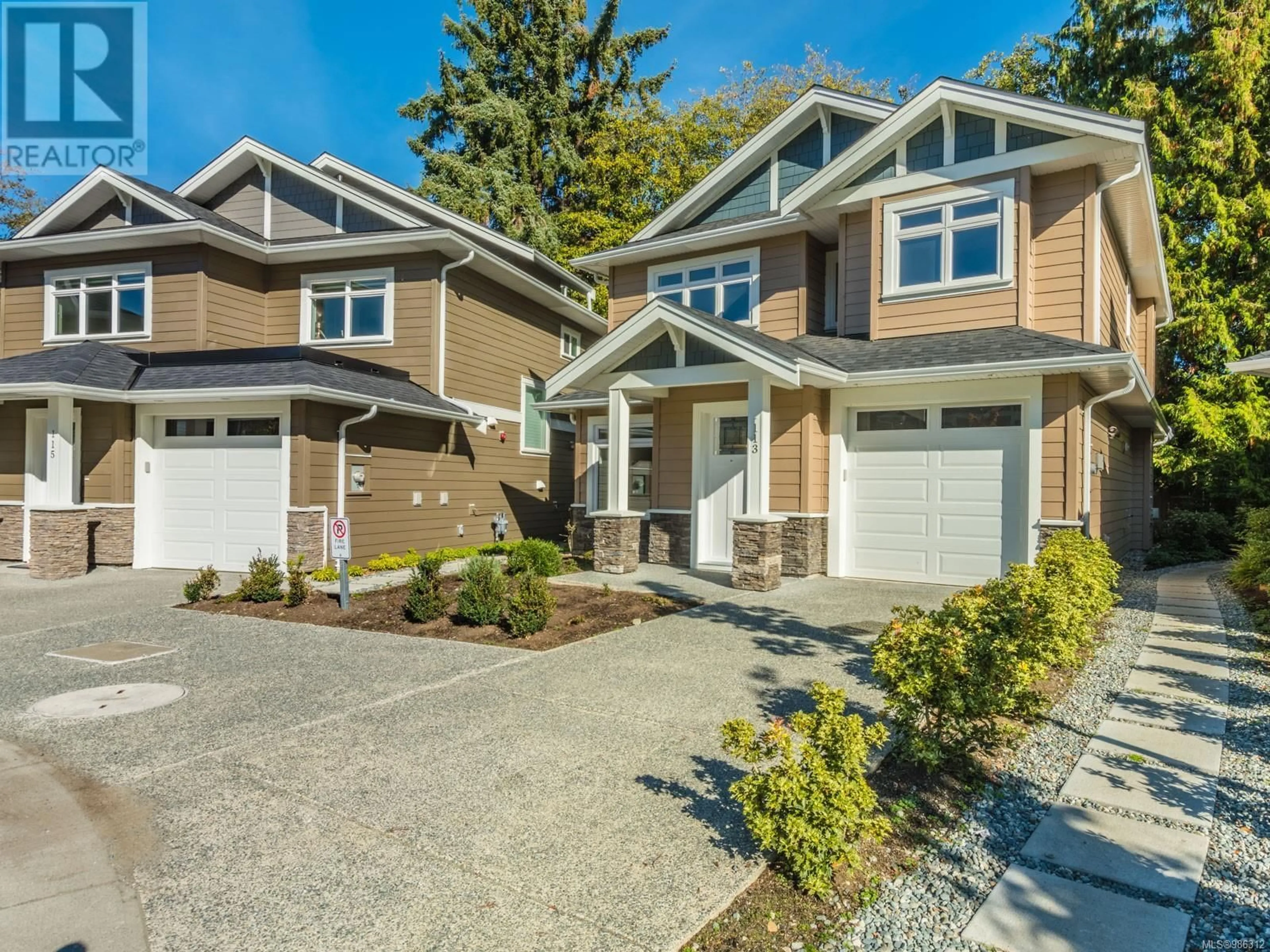 Home with vinyl exterior material, street for 113 5160 Hammond Bay Rd, Nanaimo British Columbia V9T5B5