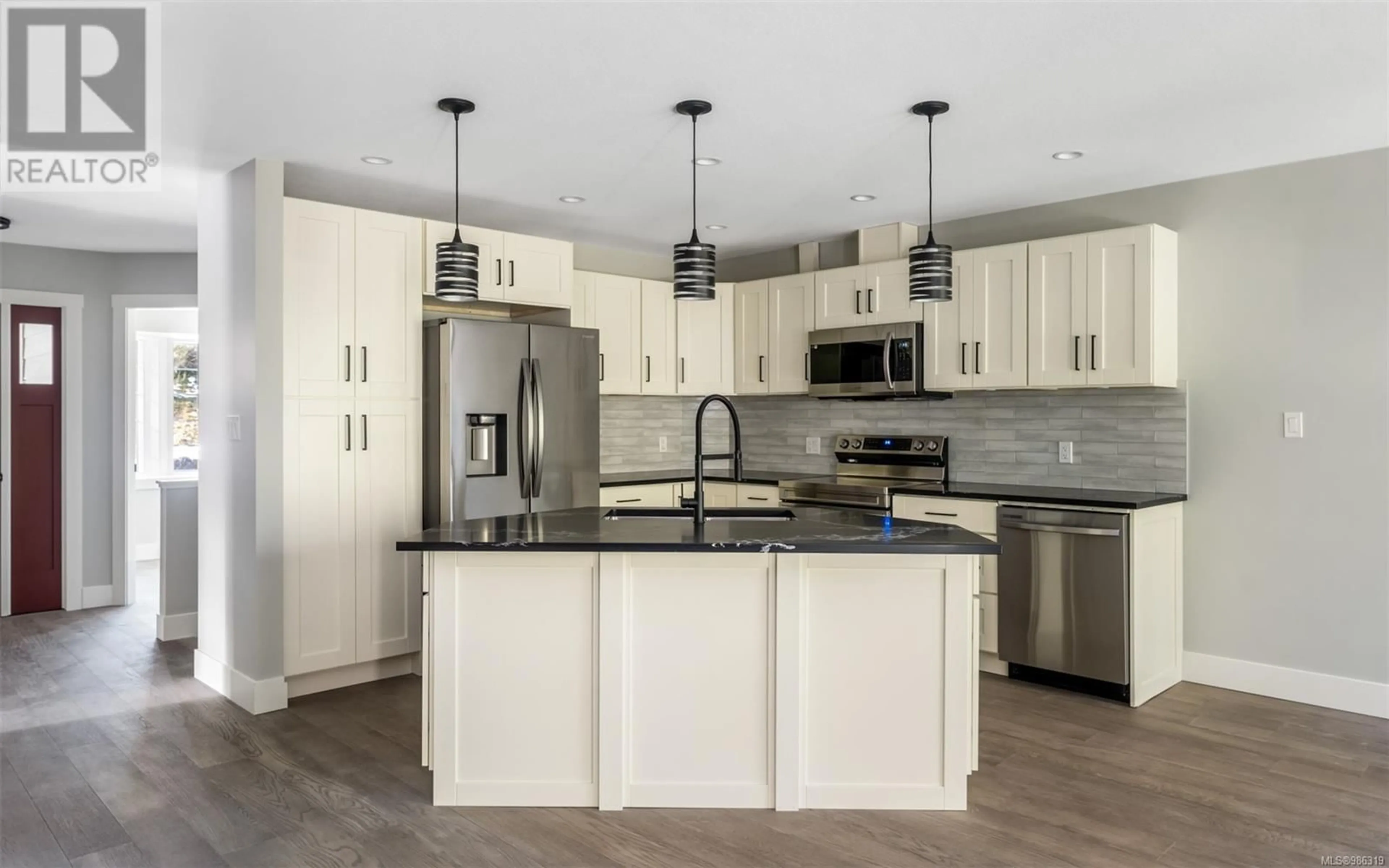 Open concept kitchen, unknown for 4021 Otters Close, Duncan British Columbia V9L5Y3