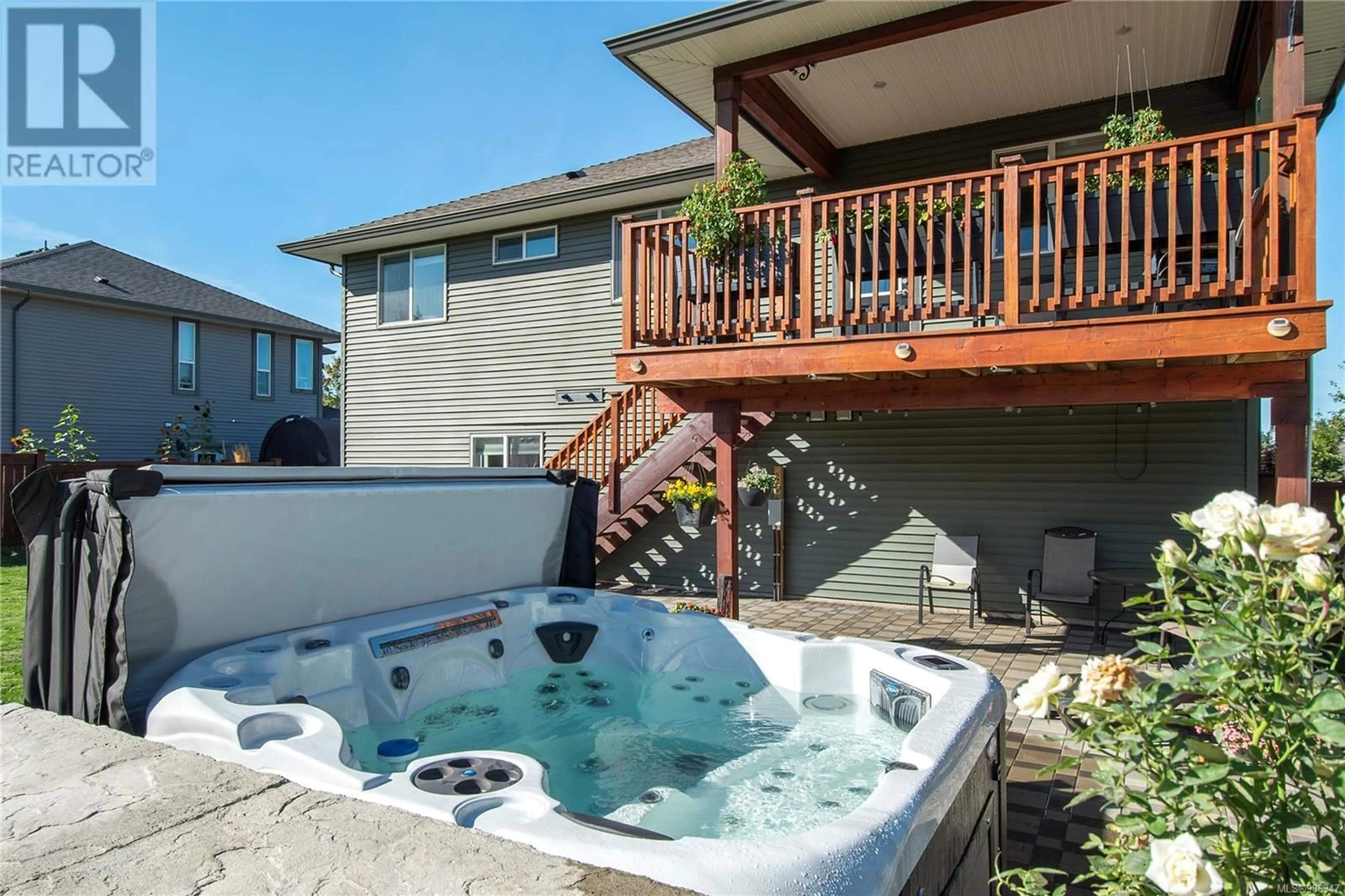 Patio, water/lake/river/ocean view for 189 STRATHCONA Way, Campbell River British Columbia V9K1B1